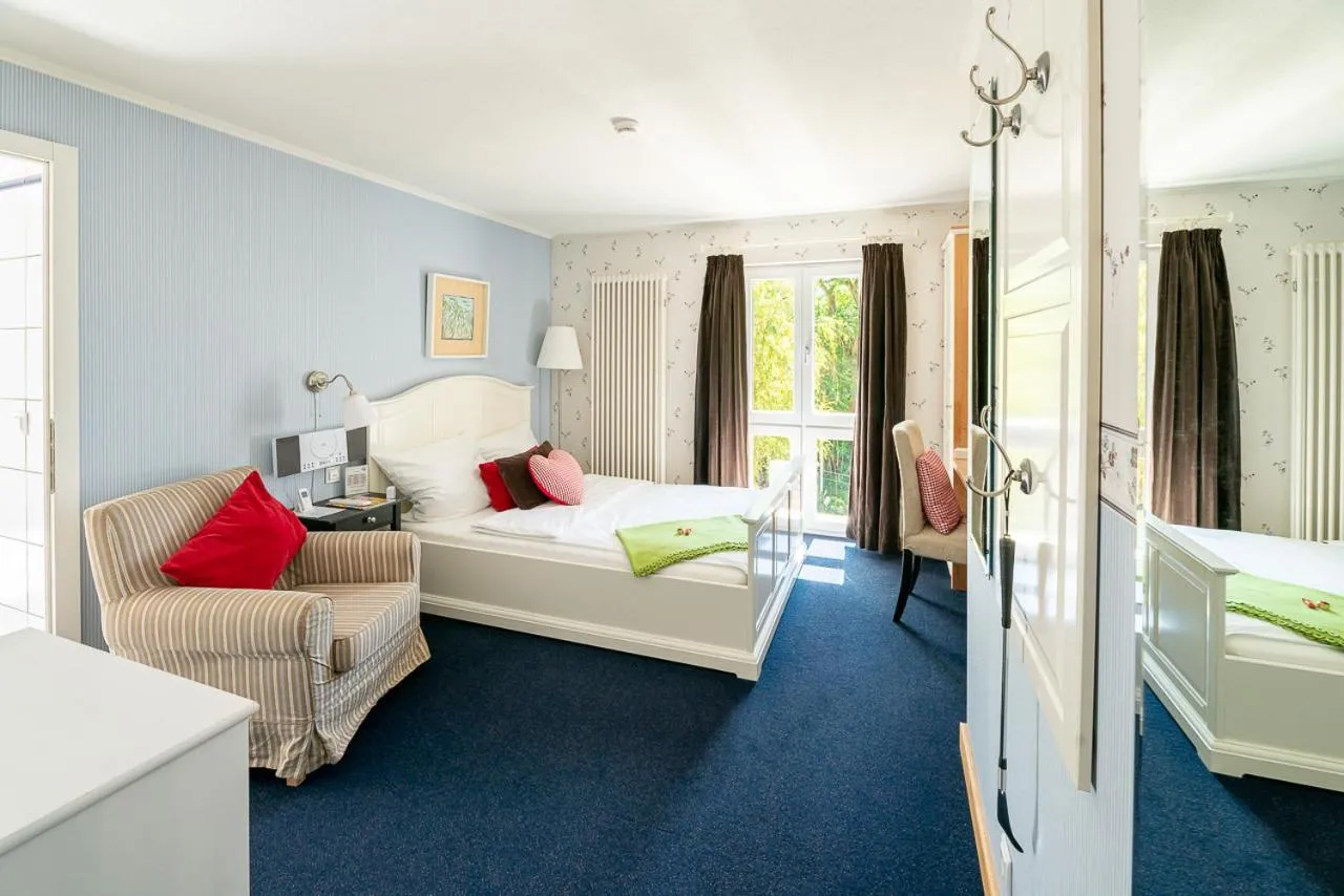 Photo of the whole room, Bed in SaarlandTraum Weihermühle