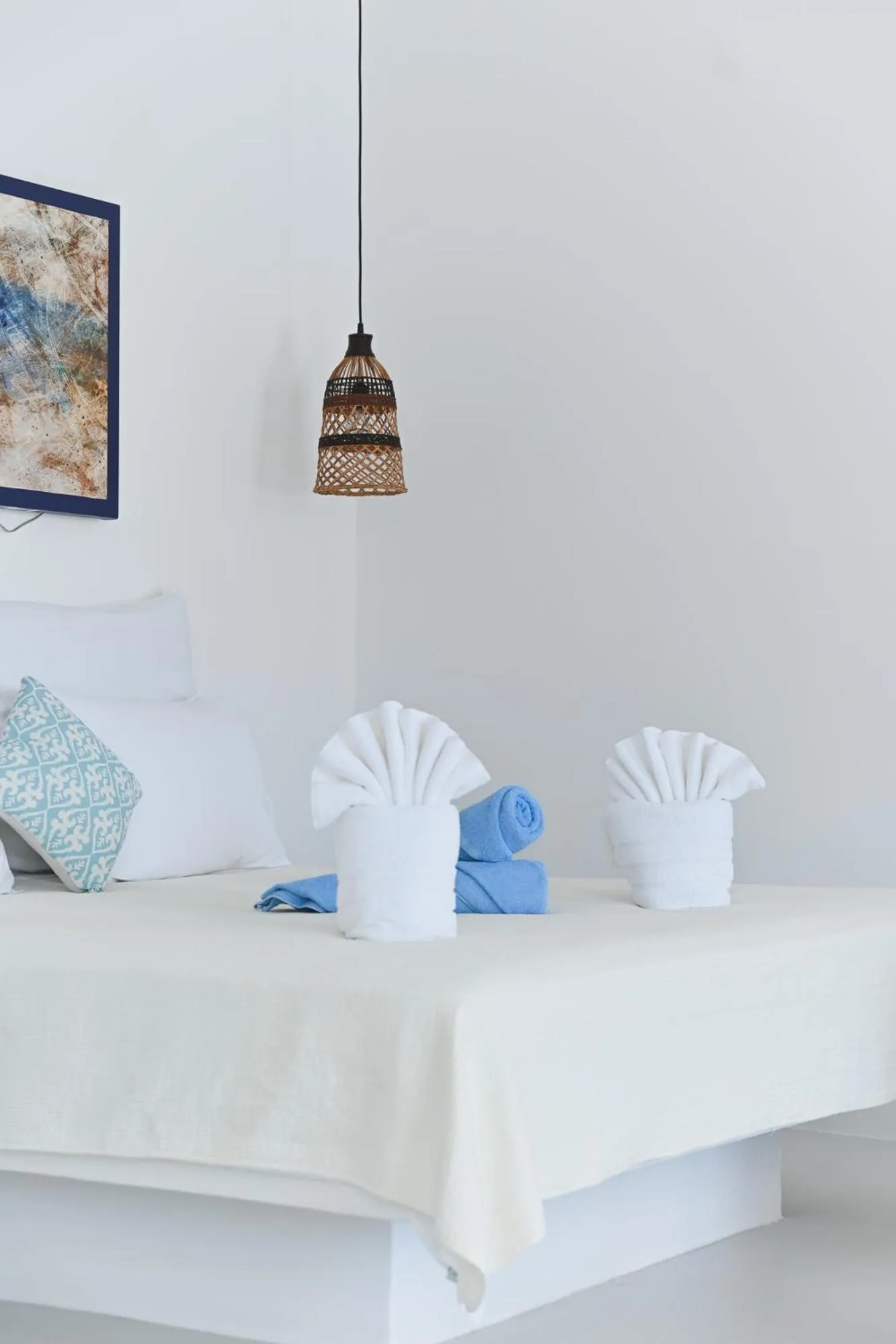 Bed in Mykonos Pantheon