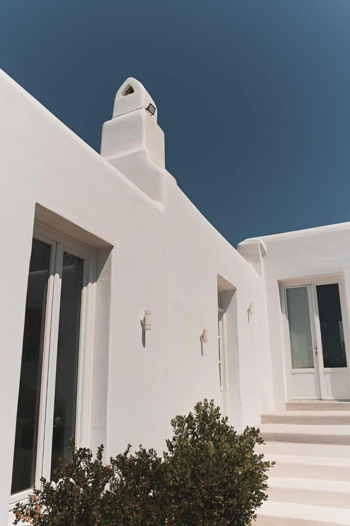 Property building in Mykonos Pantheon