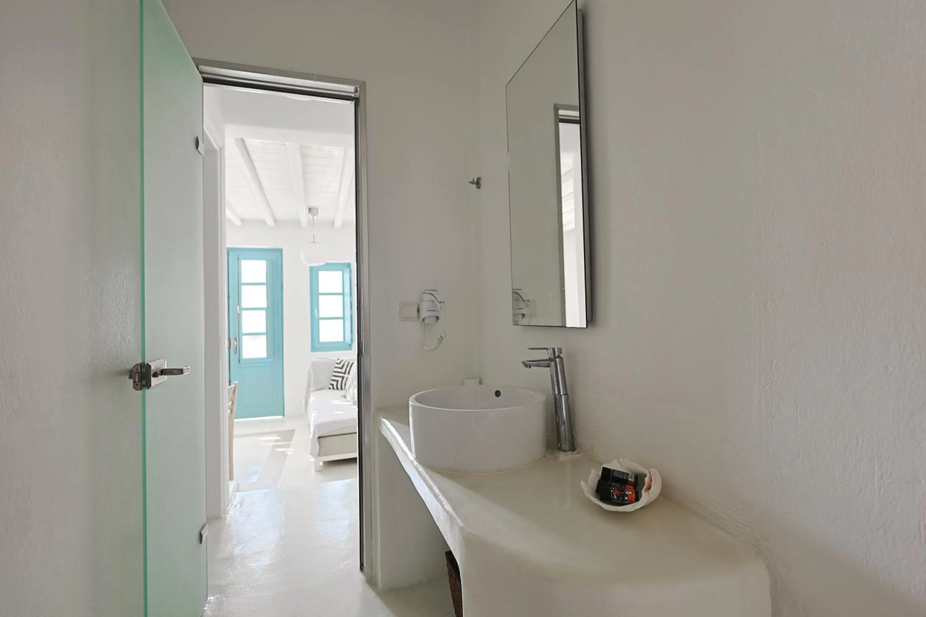 Bathroom in Mykonos Pantheon