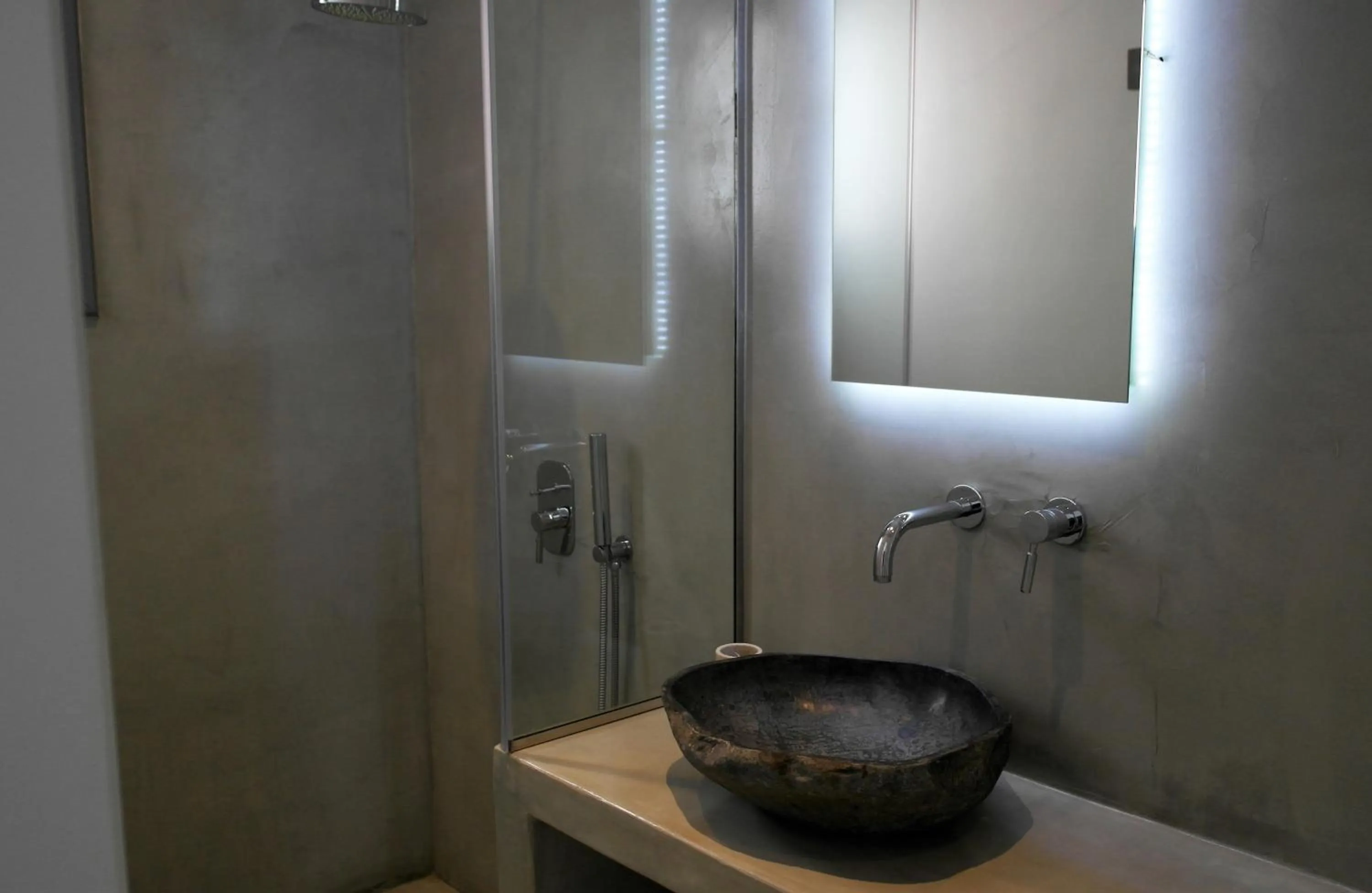 Bathroom in Mykonos Pantheon