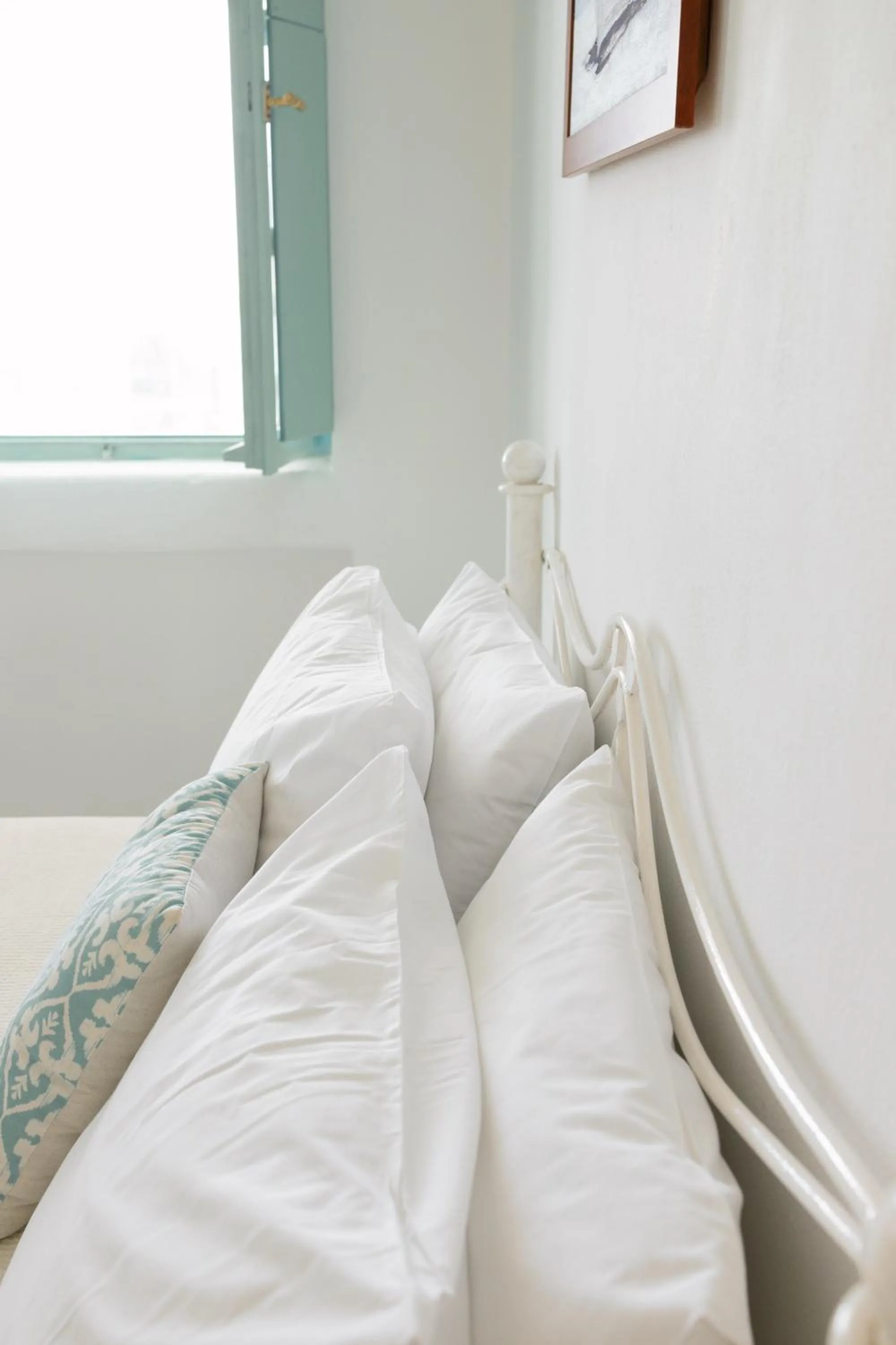 Bed in Mykonos Pantheon