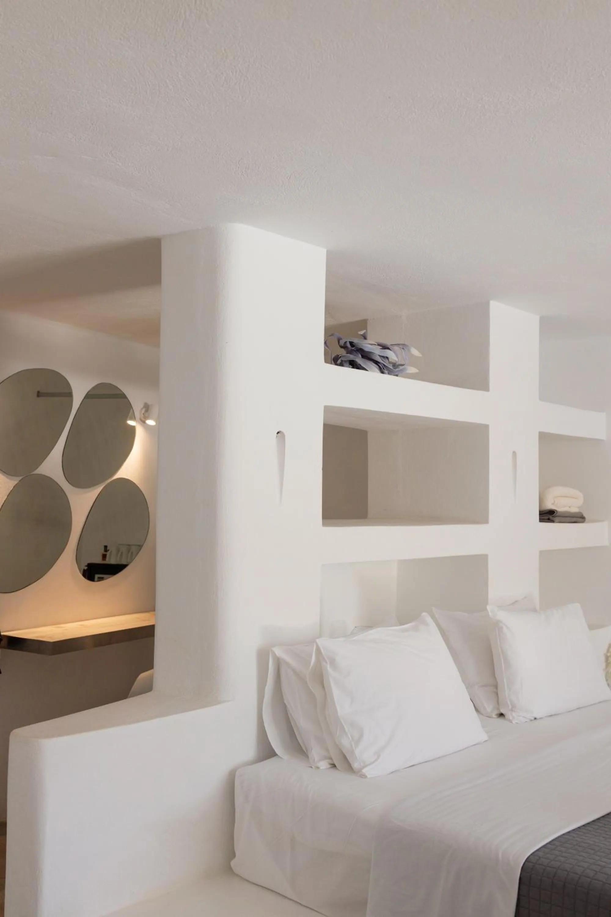 Bedroom, Bed in Mykonos Pantheon