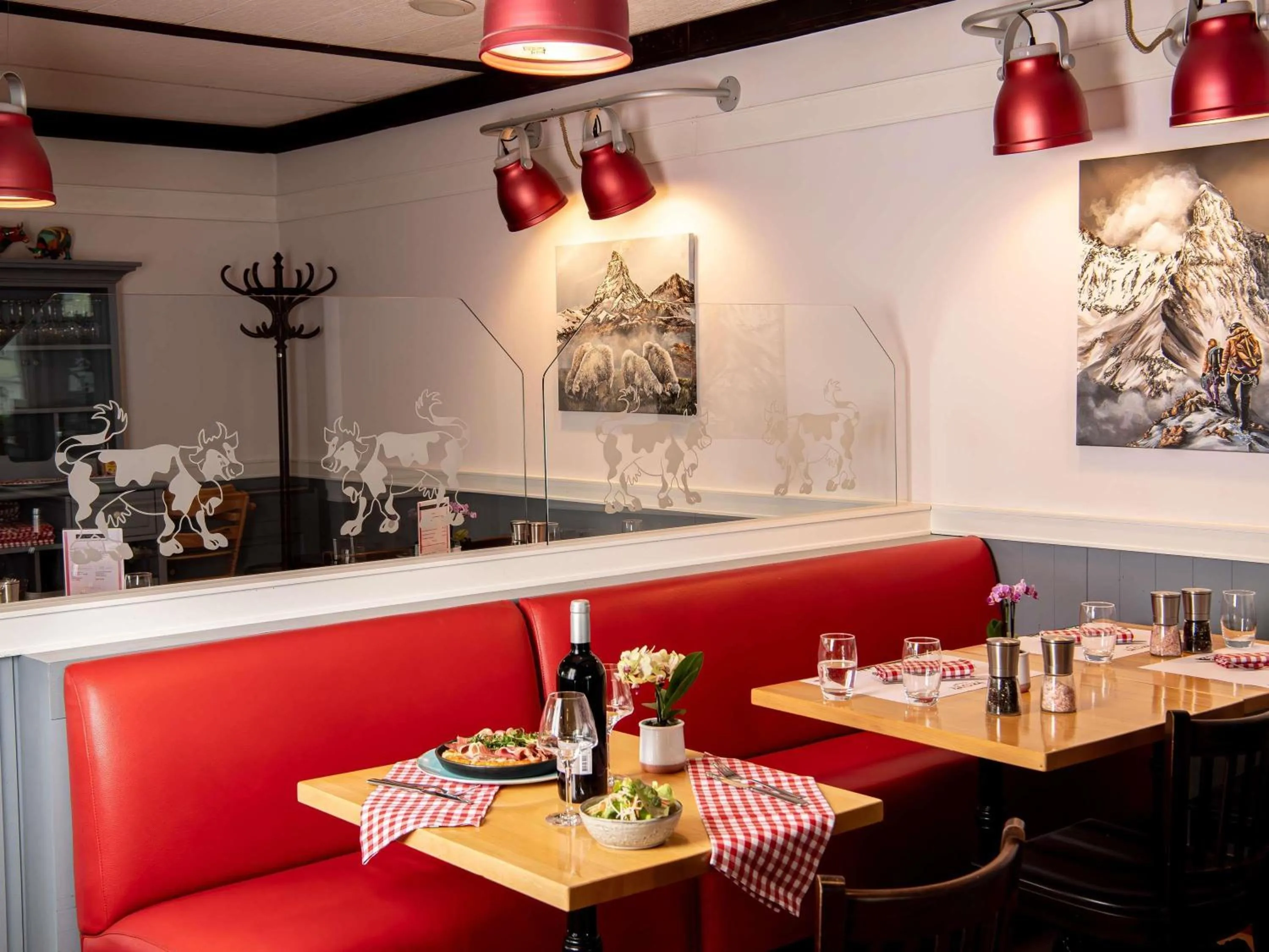 Restaurant/places to eat in ibis budget Genève Aéroport