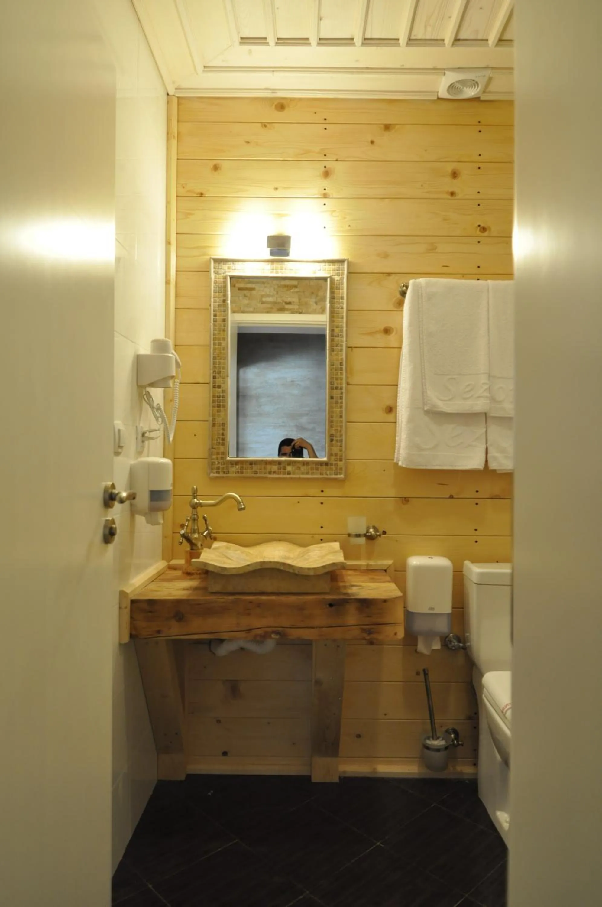 Bathroom in Aparthotel Seasons Glavatarski Han