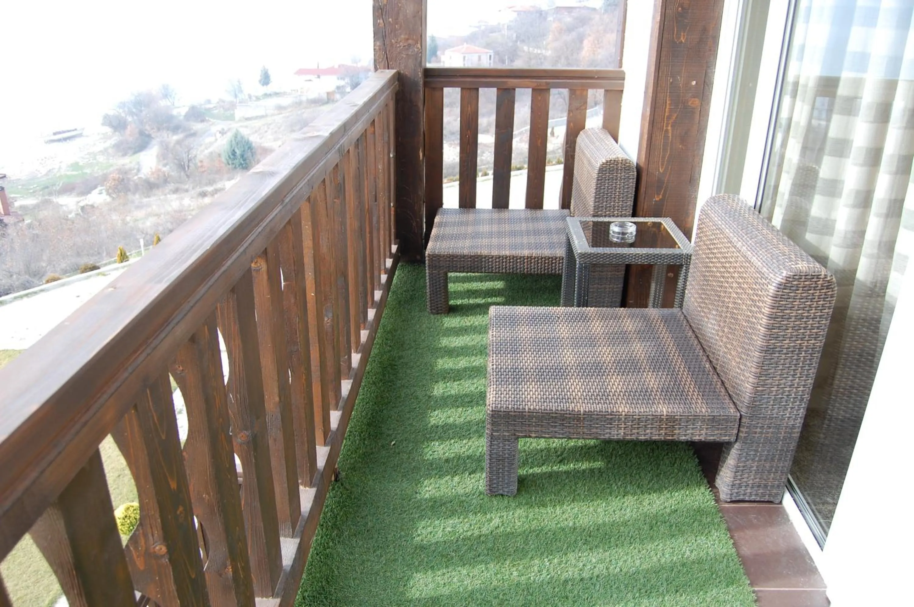 Balcony/Terrace in Aparthotel Seasons Glavatarski Han