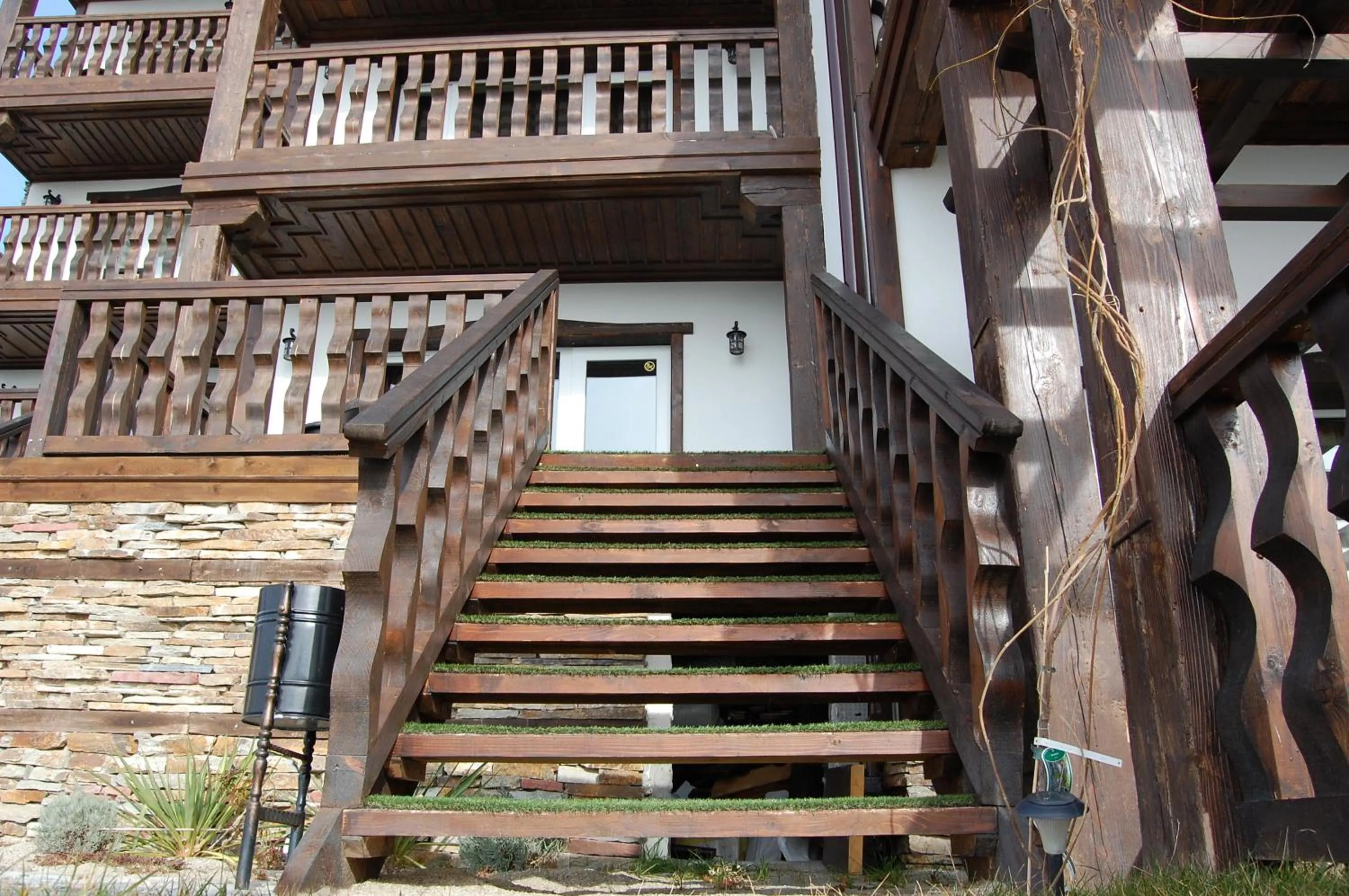 Facade/entrance in Aparthotel Seasons Glavatarski Han