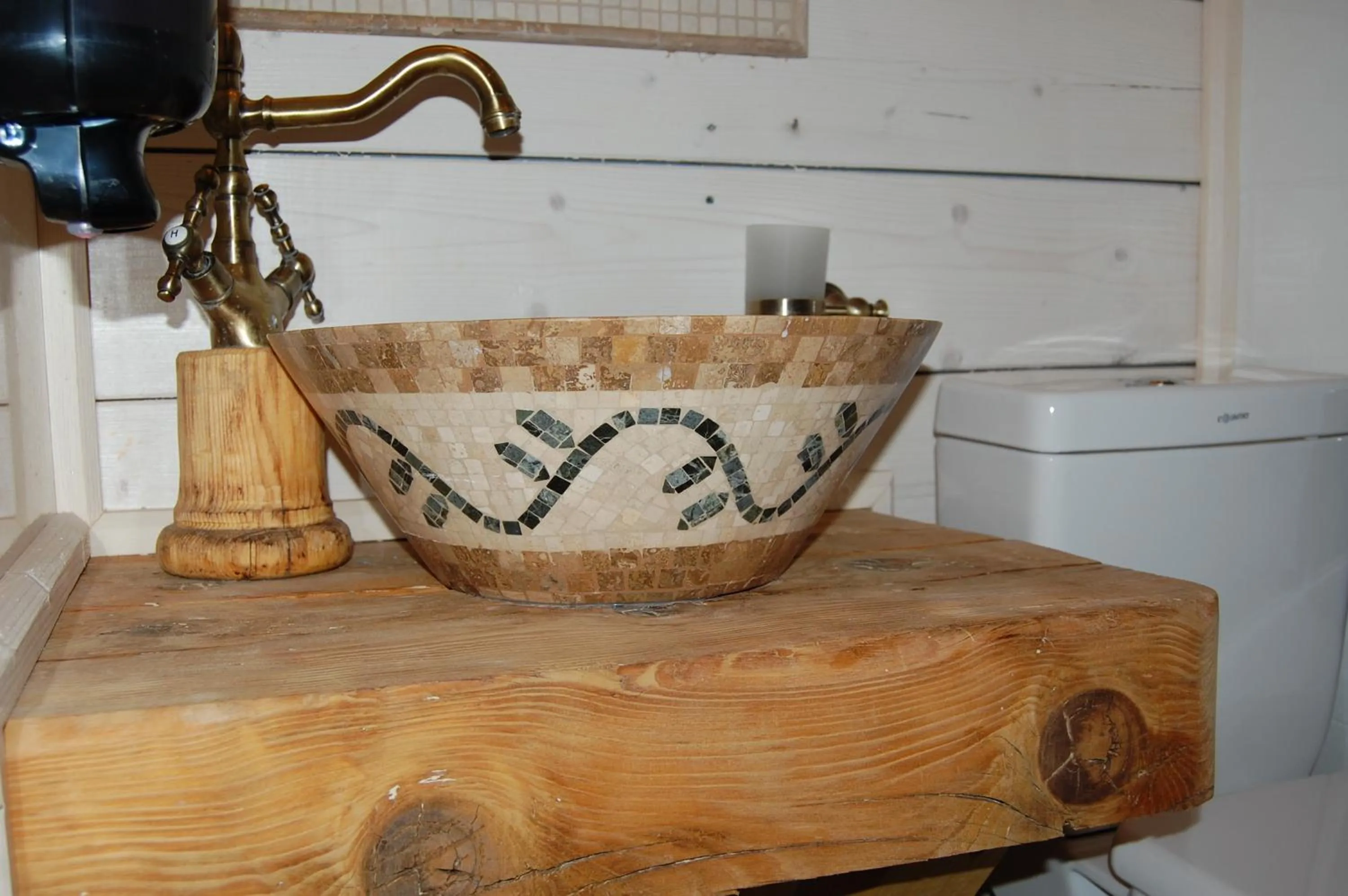 Bathroom in Aparthotel Seasons Glavatarski Han