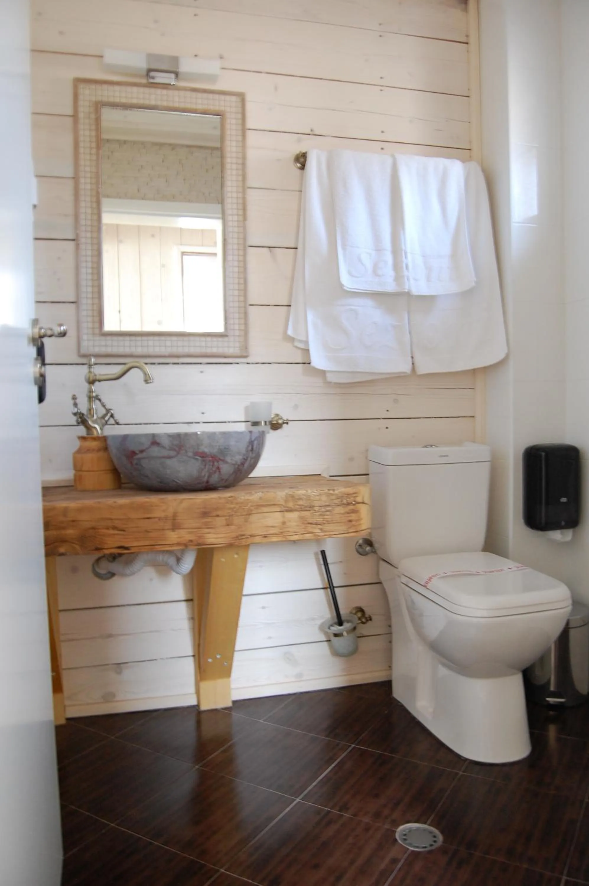 Bathroom in Aparthotel Seasons Glavatarski Han