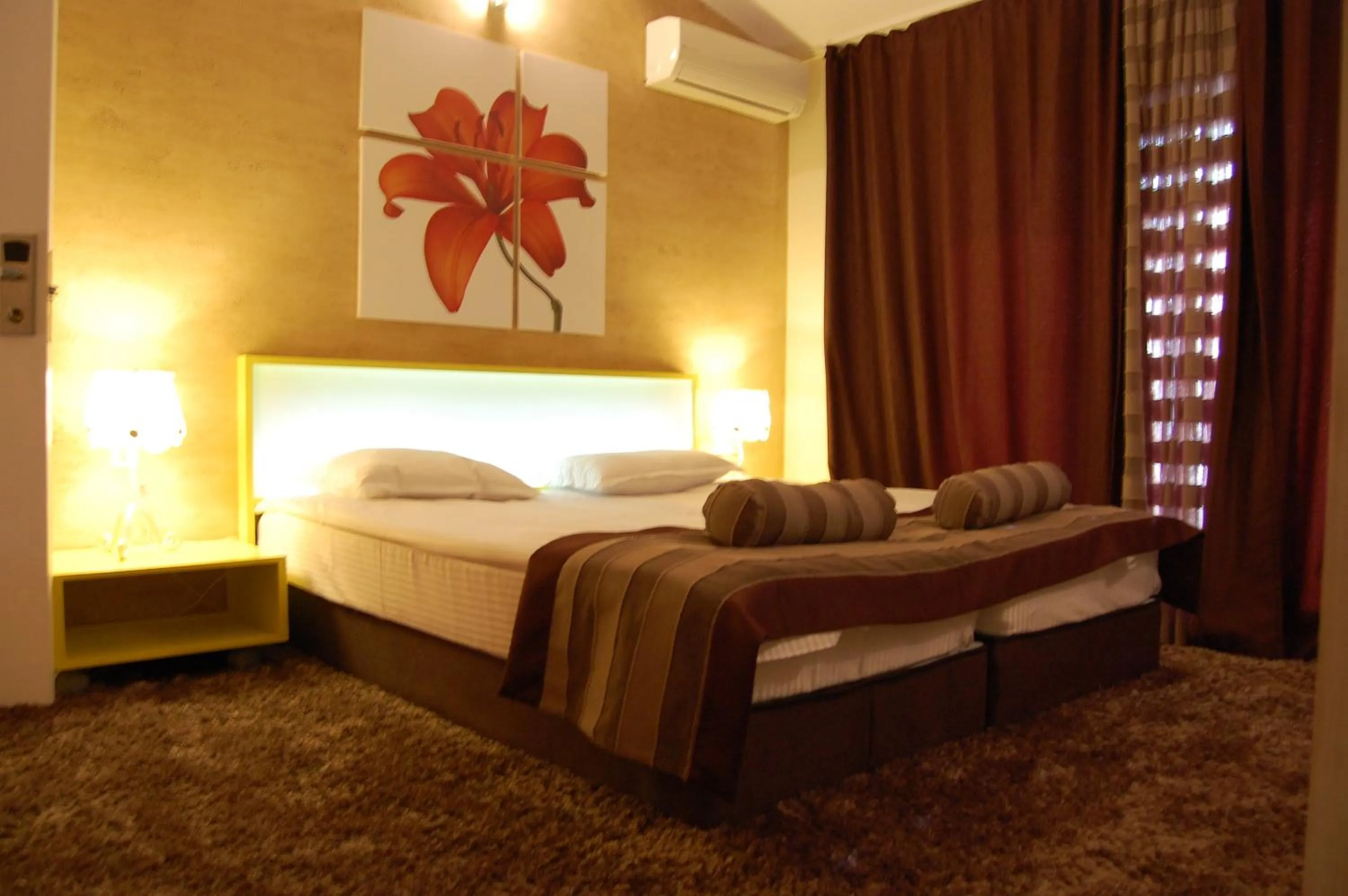 Bedroom, Bed in Aparthotel Seasons Glavatarski Han