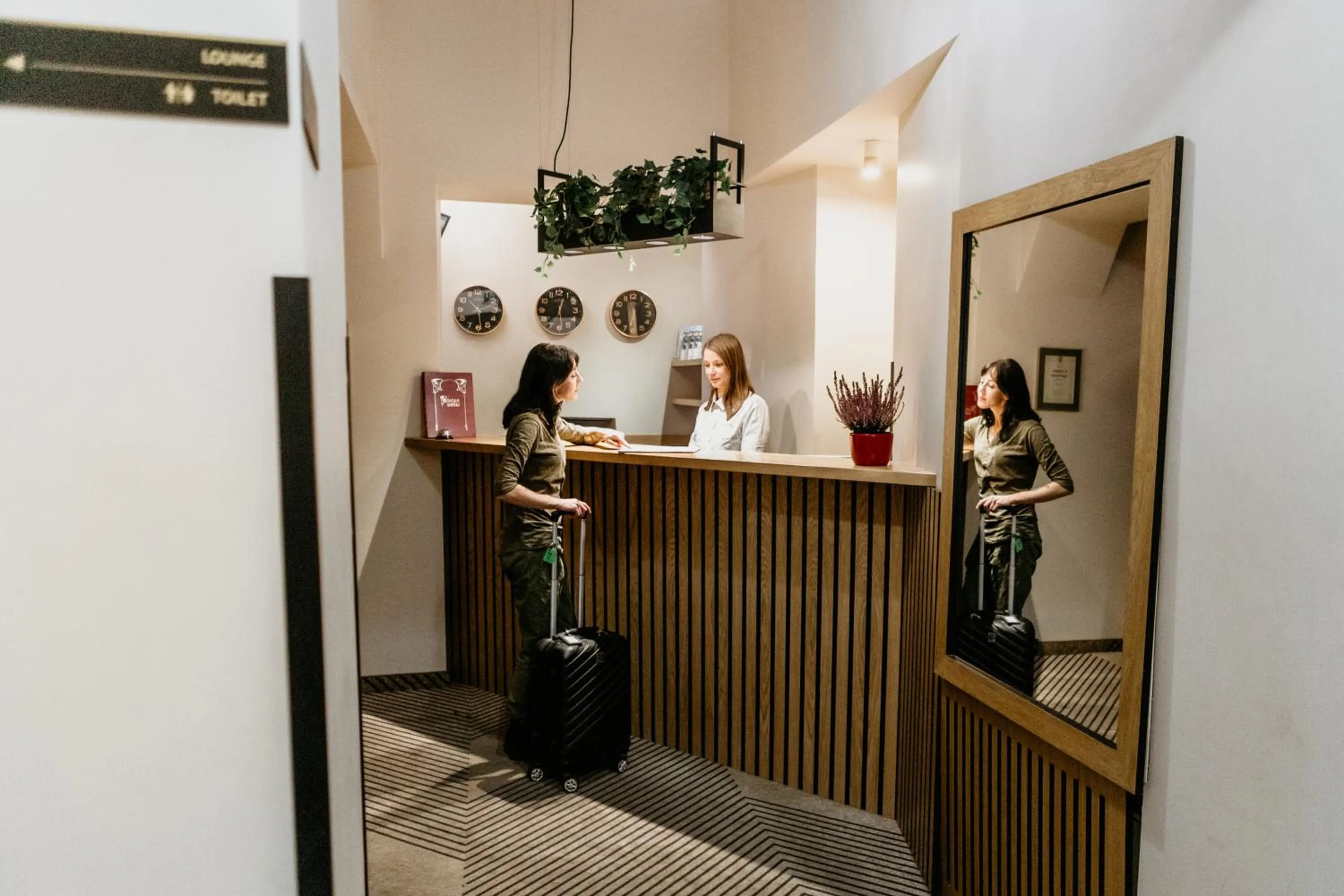 Lobby or reception in Hotel Yarden by Artery Hotels