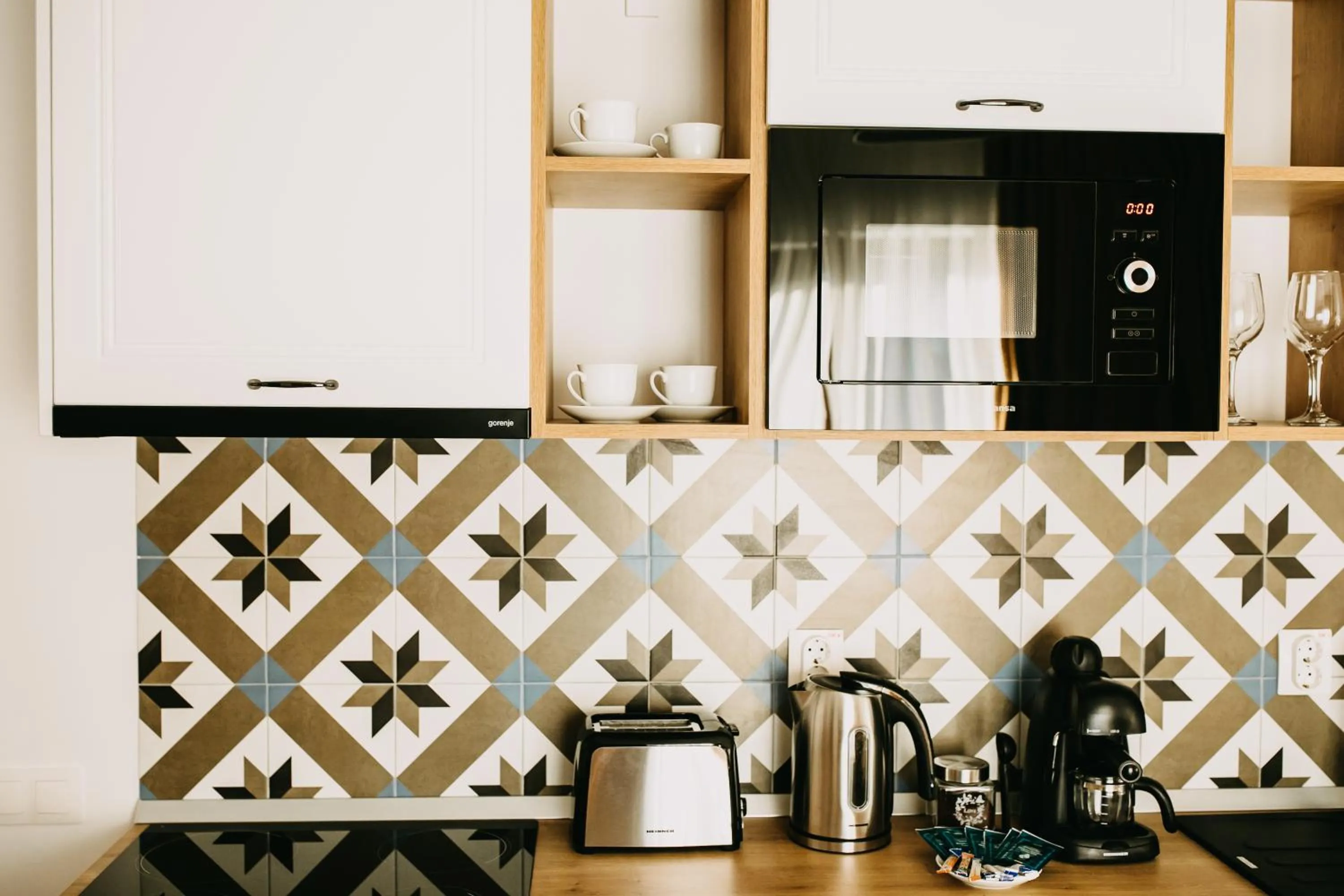 Coffee/tea facilities in Gaudi Accommodation