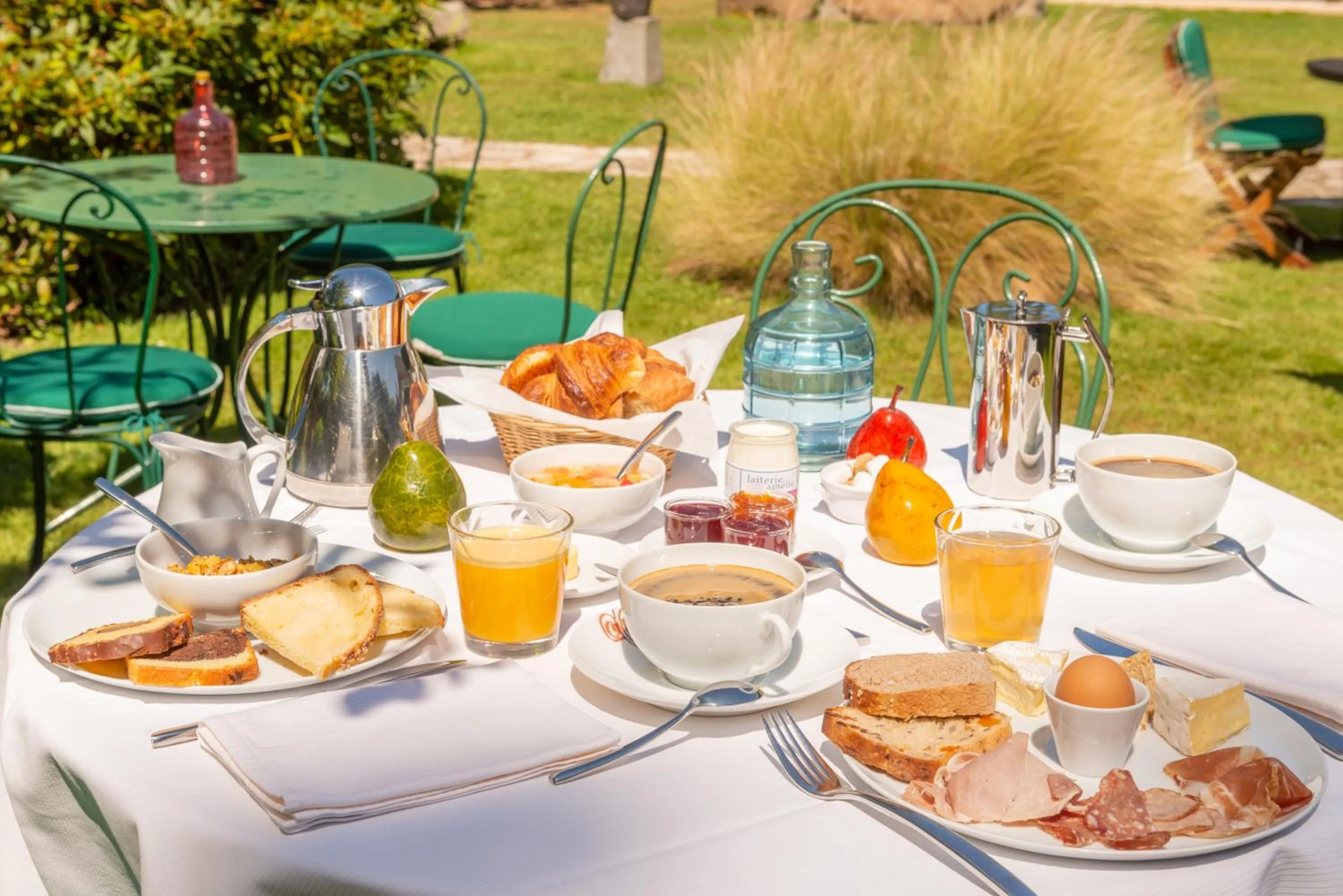 Food in Le Manoir du Lys, The Originals Relais