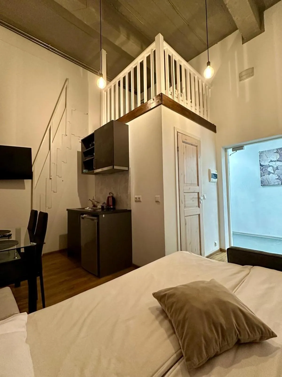Photo of the whole room, Bed in Filosoofi 1 Studio Apartments