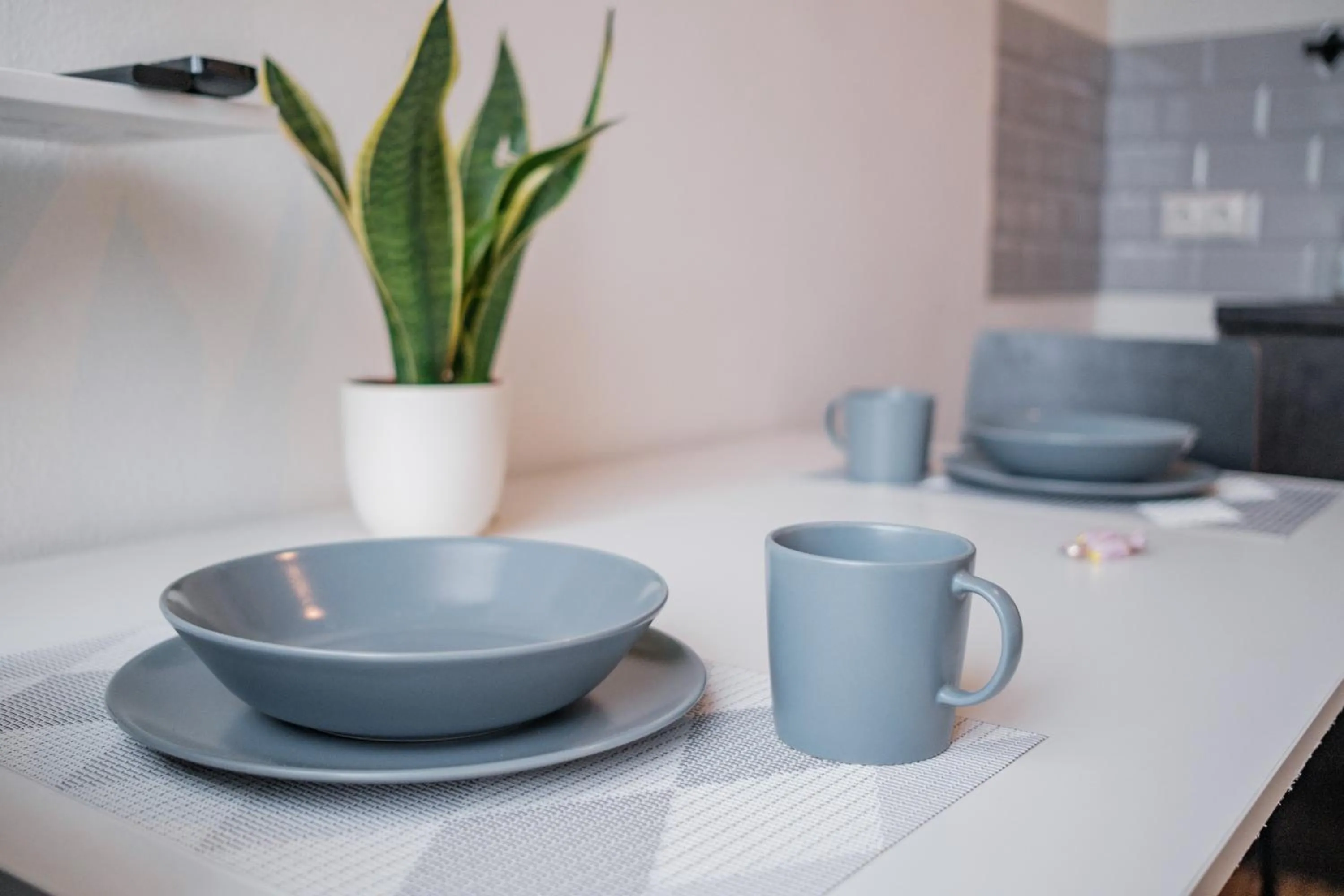 Dining area in Filosoofi 1 Studio Apartments