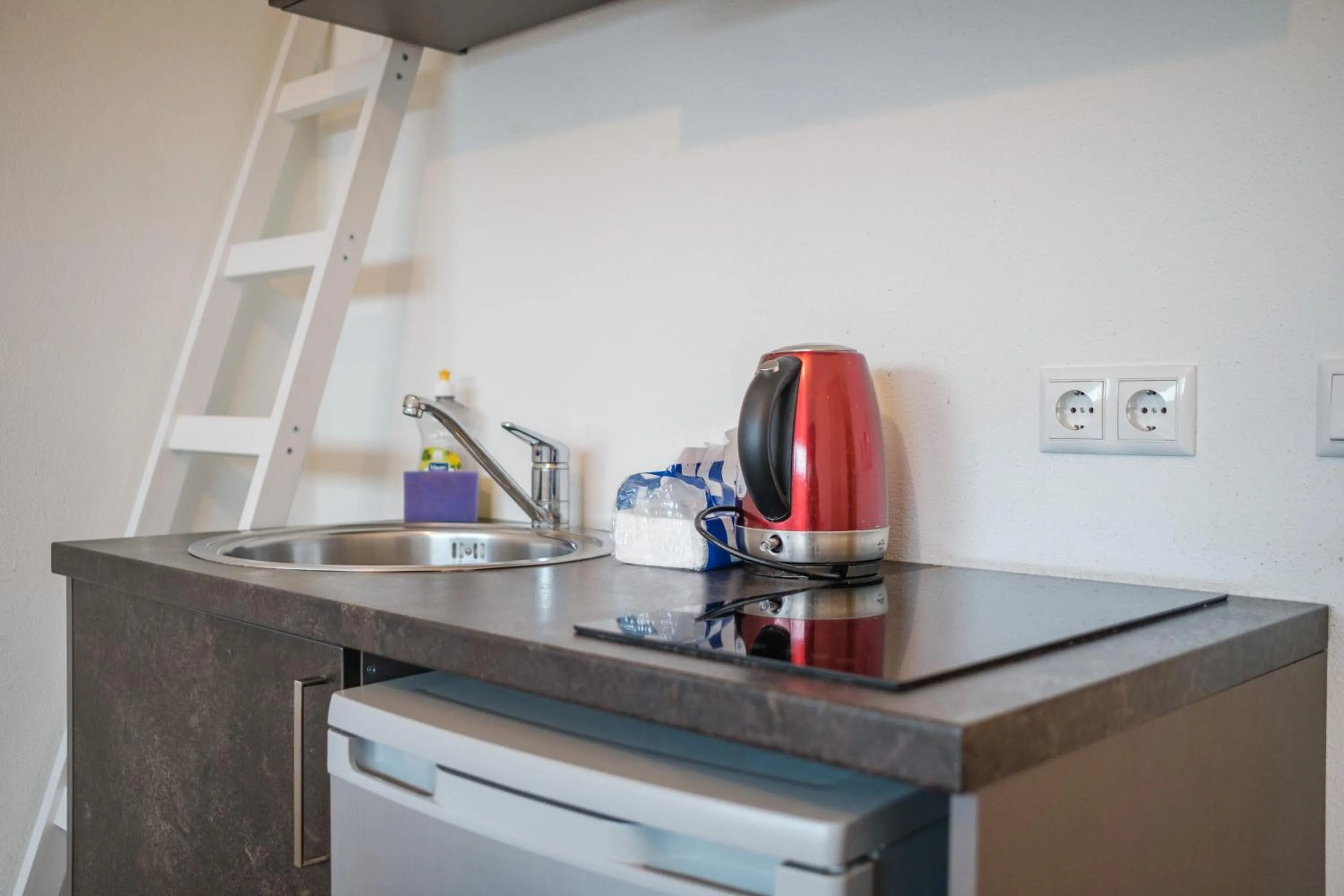 Kitchen or kitchenette in Filosoofi 1 Studio Apartments