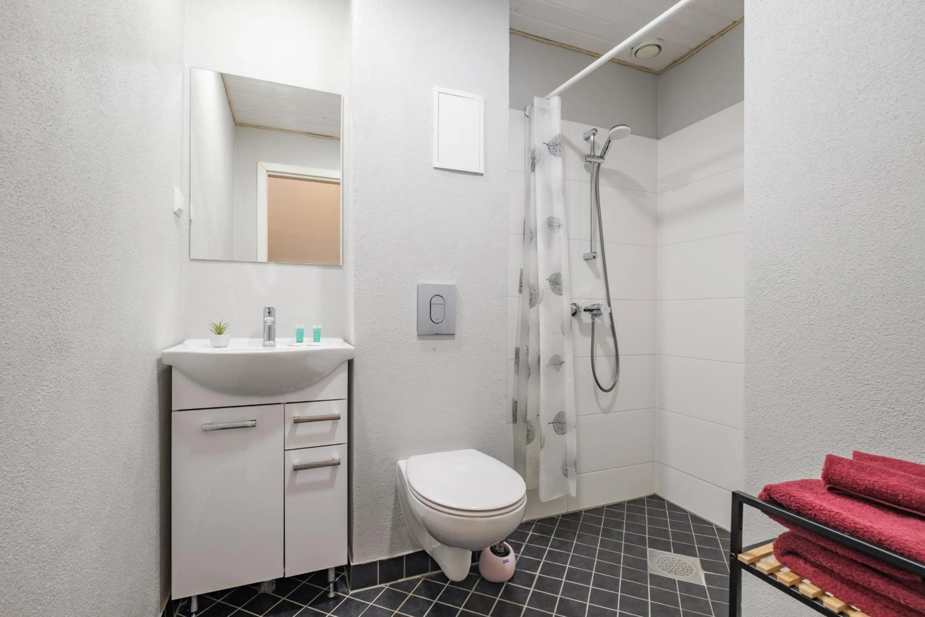 Bathroom in Filosoofi 1 Studio Apartments