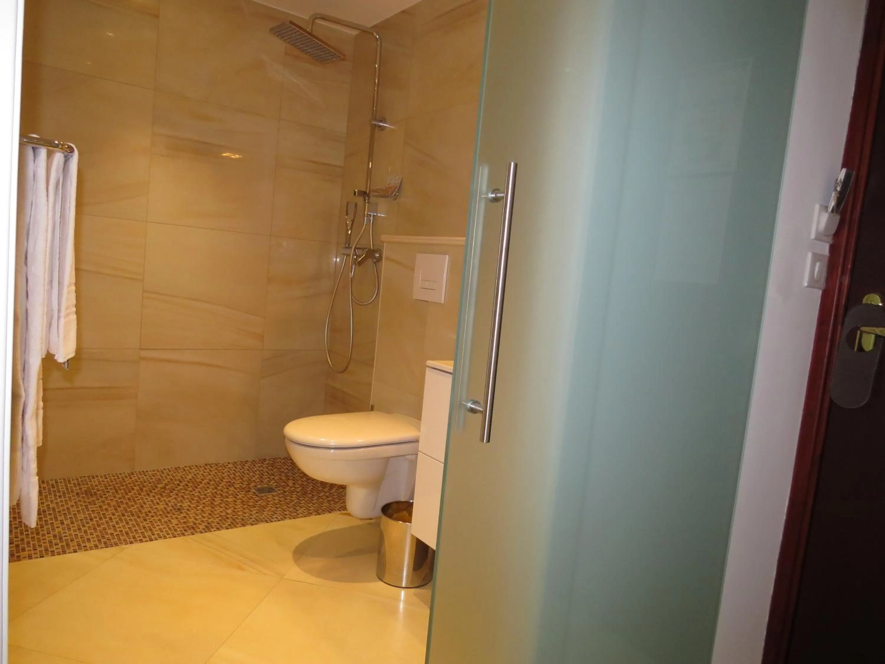 Bathroom in Hôtel Mare E Monti