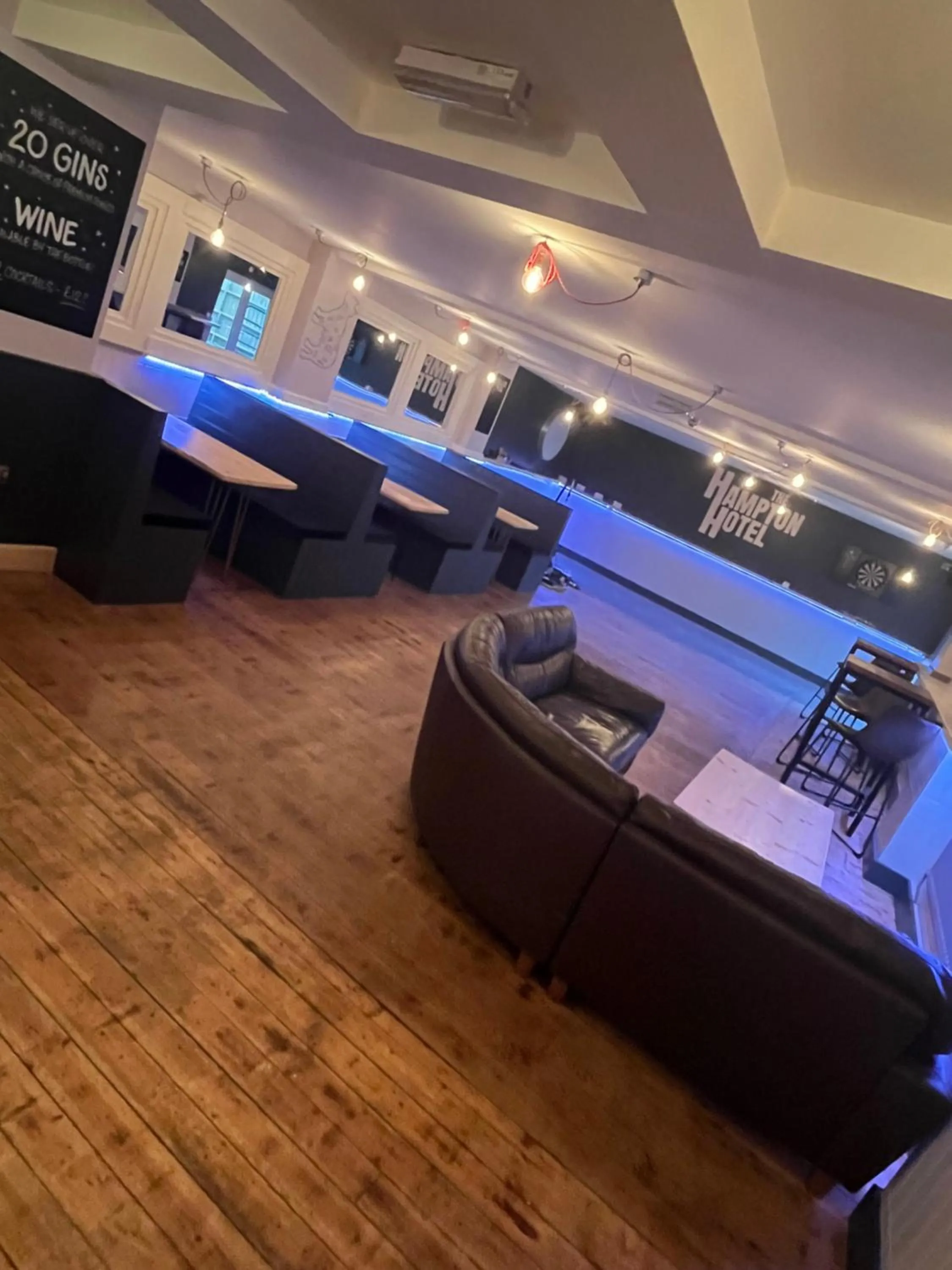 Game Room in Hampton Hotel & restaurant