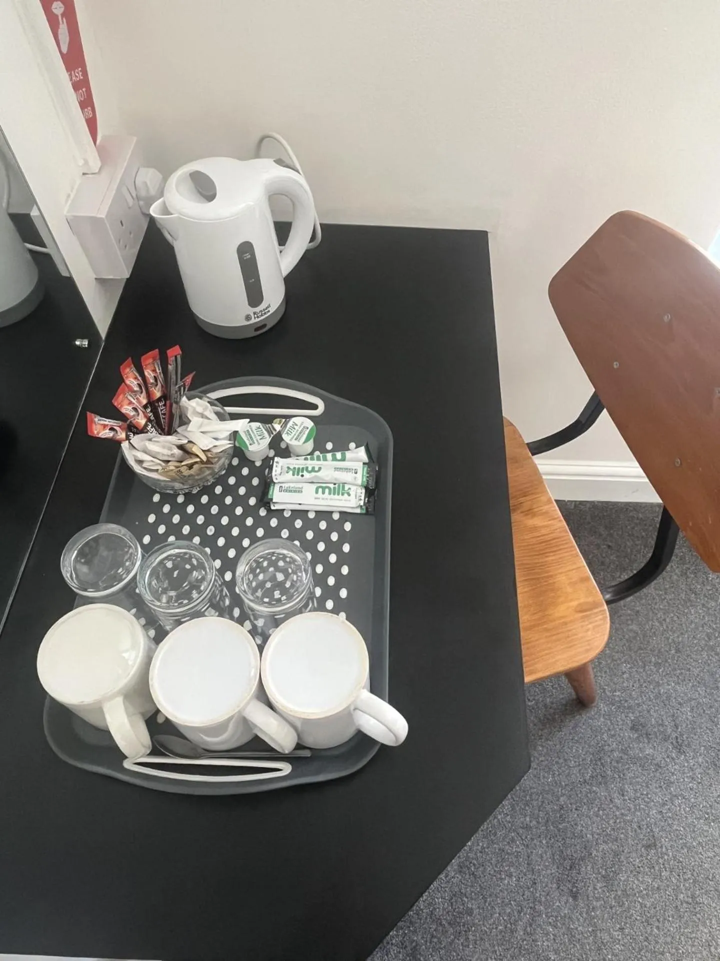 Coffee/tea facilities in Hampton Hotel & restaurant