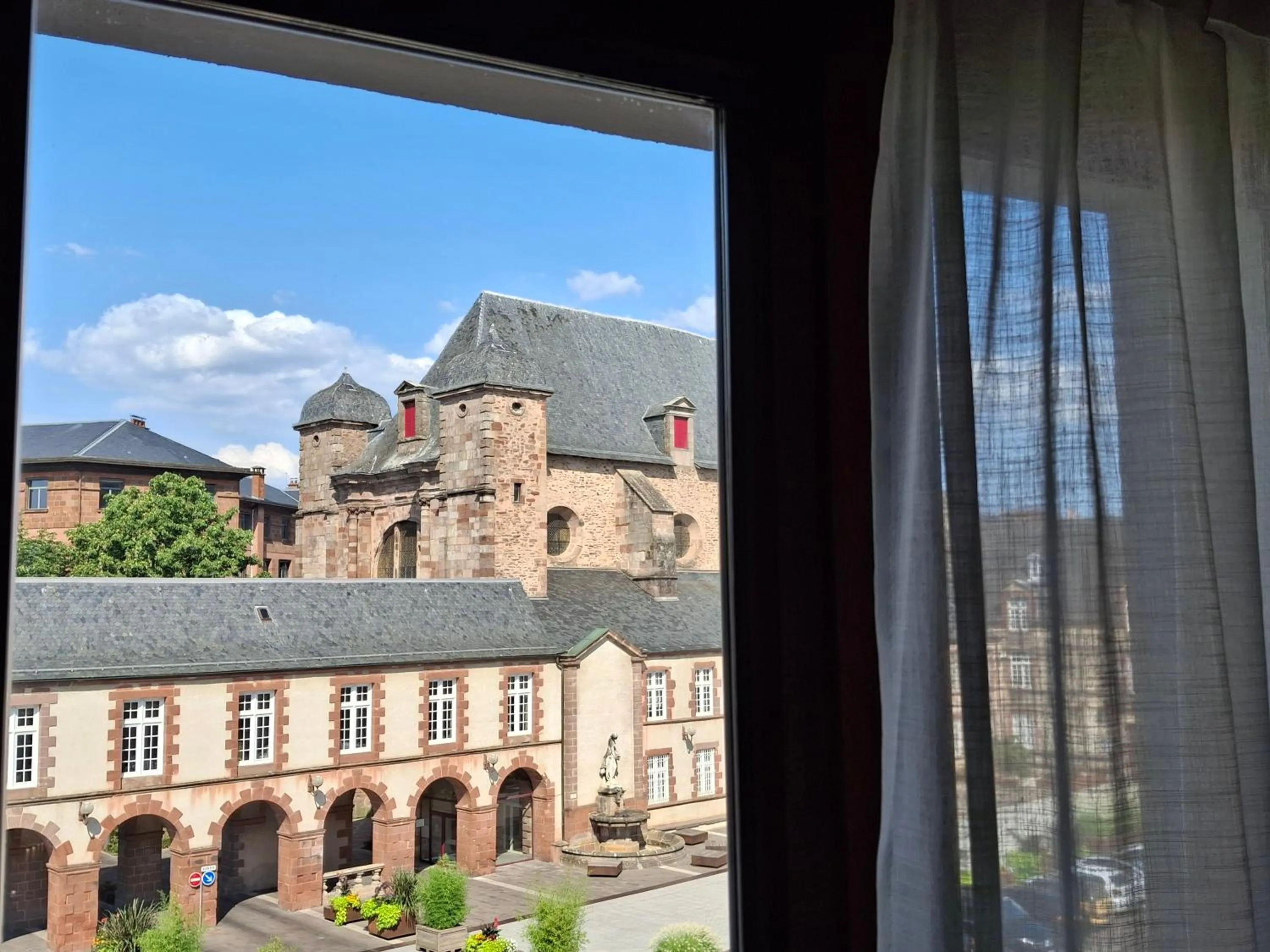 City view in Hôtel Tour Maje