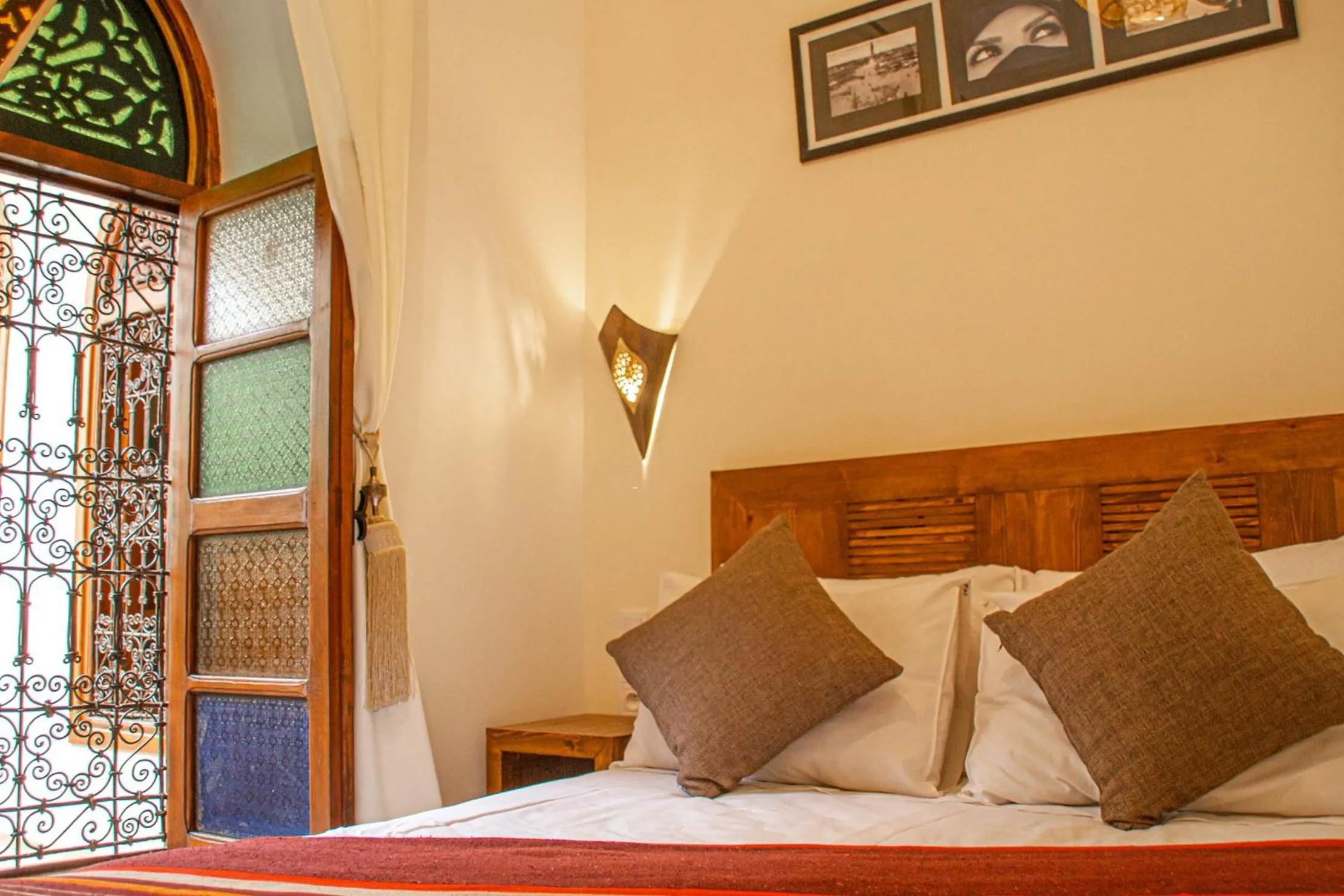 Bed in Riad Dar Tamlil