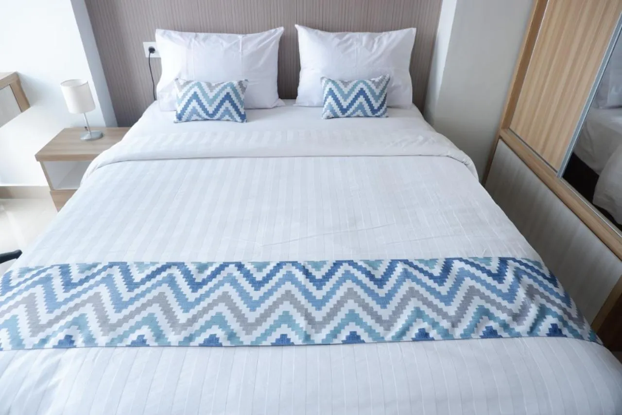 Bed in Tiba at Jatinangor Hotel