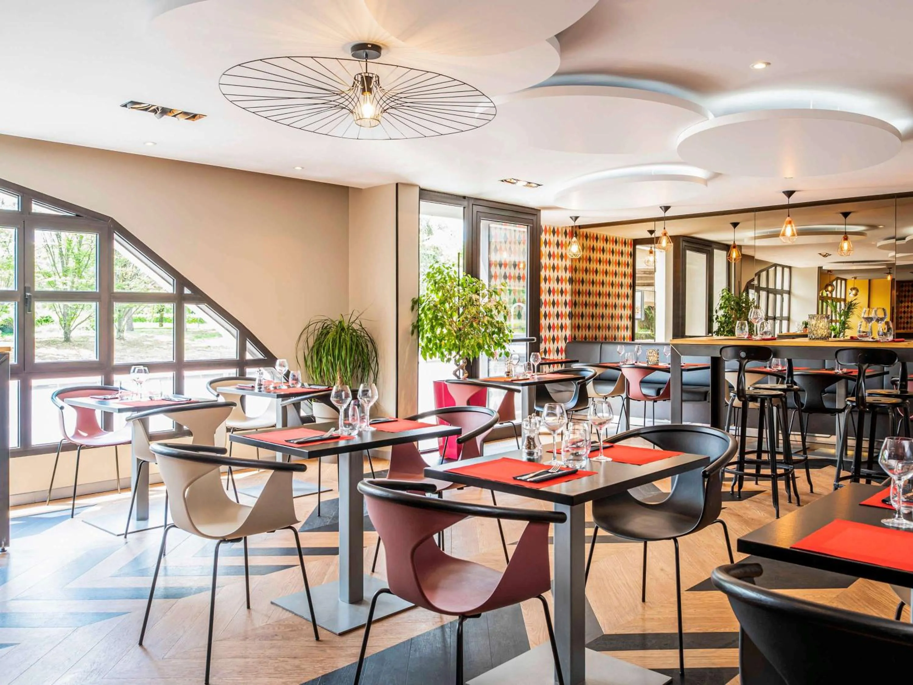 Restaurant/places to eat in Ibis Styles Reims Centre