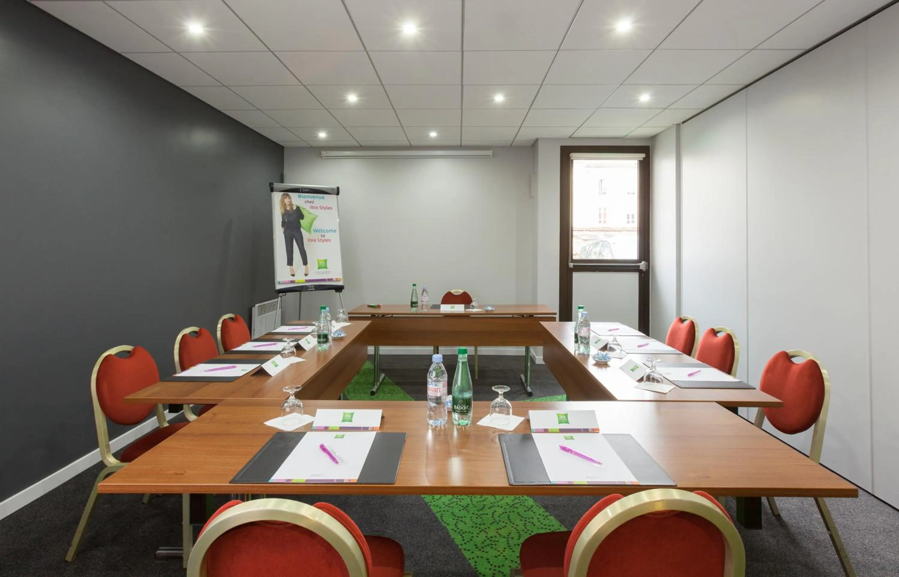 Day in Ibis Styles Reims Centre