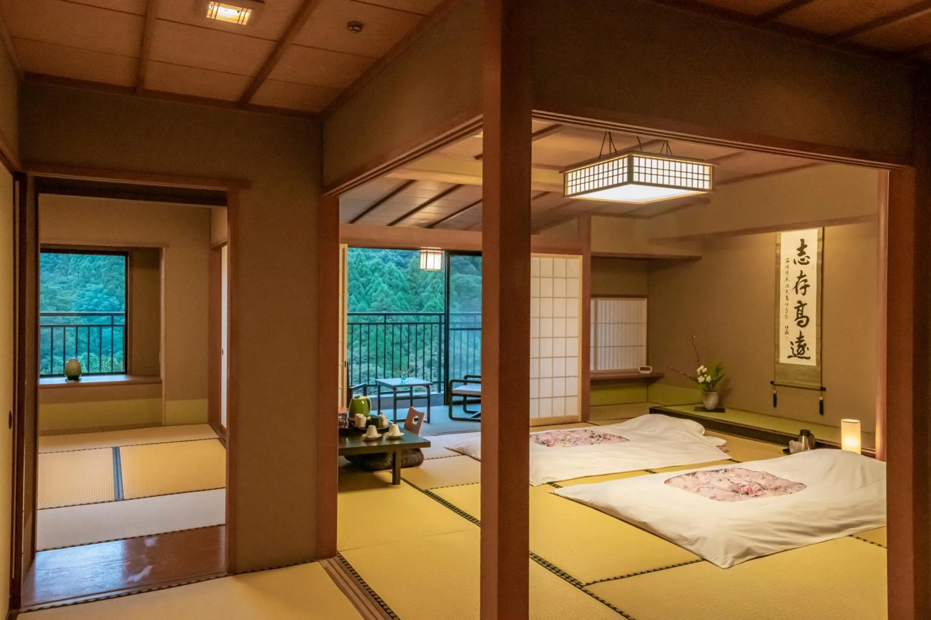 Photo of the whole room, Bed in Yamanaka Onsen Hanatsubaki