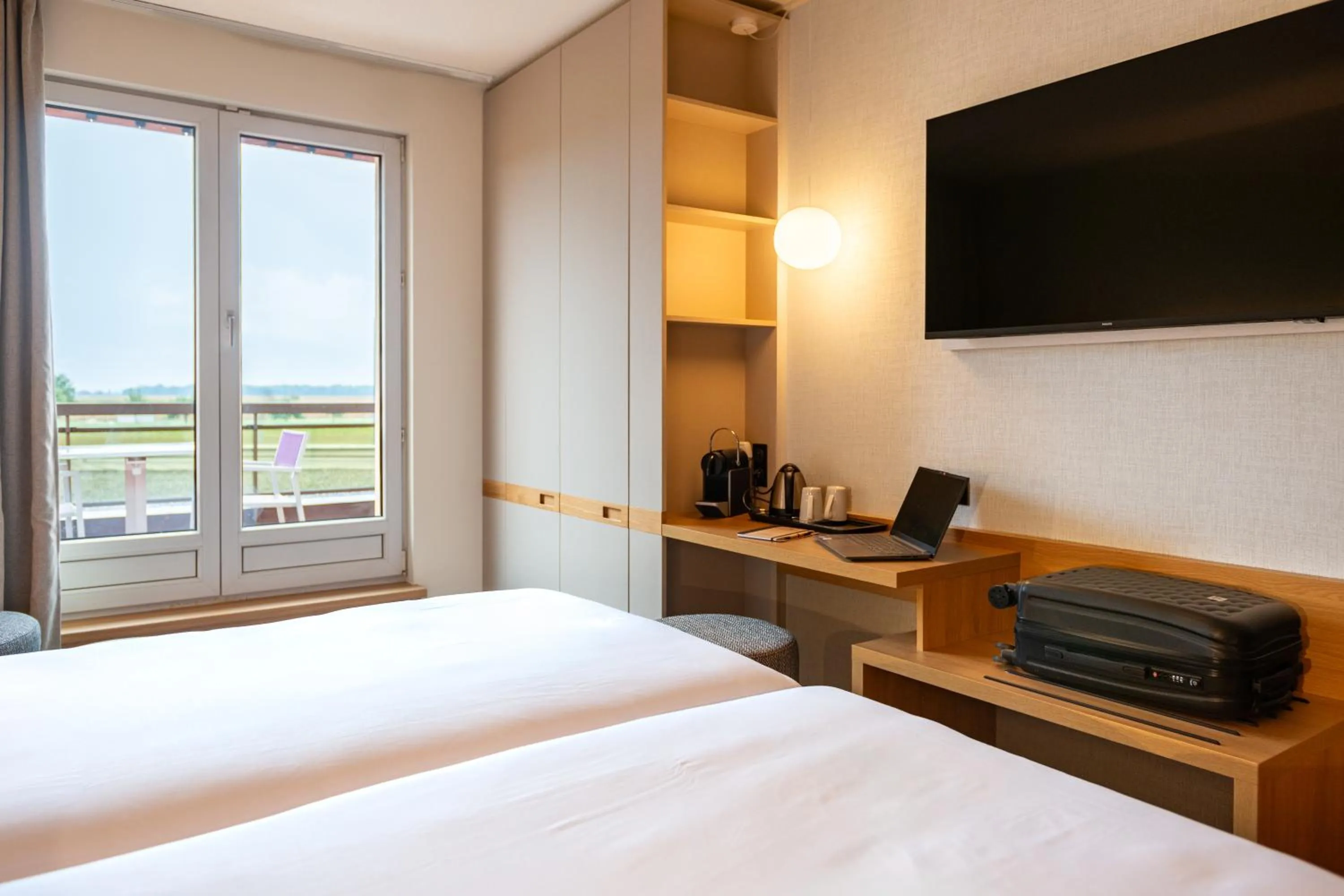 Business facilities, Bed in Hotel L'Europe Colmar, BW Signature Collection
