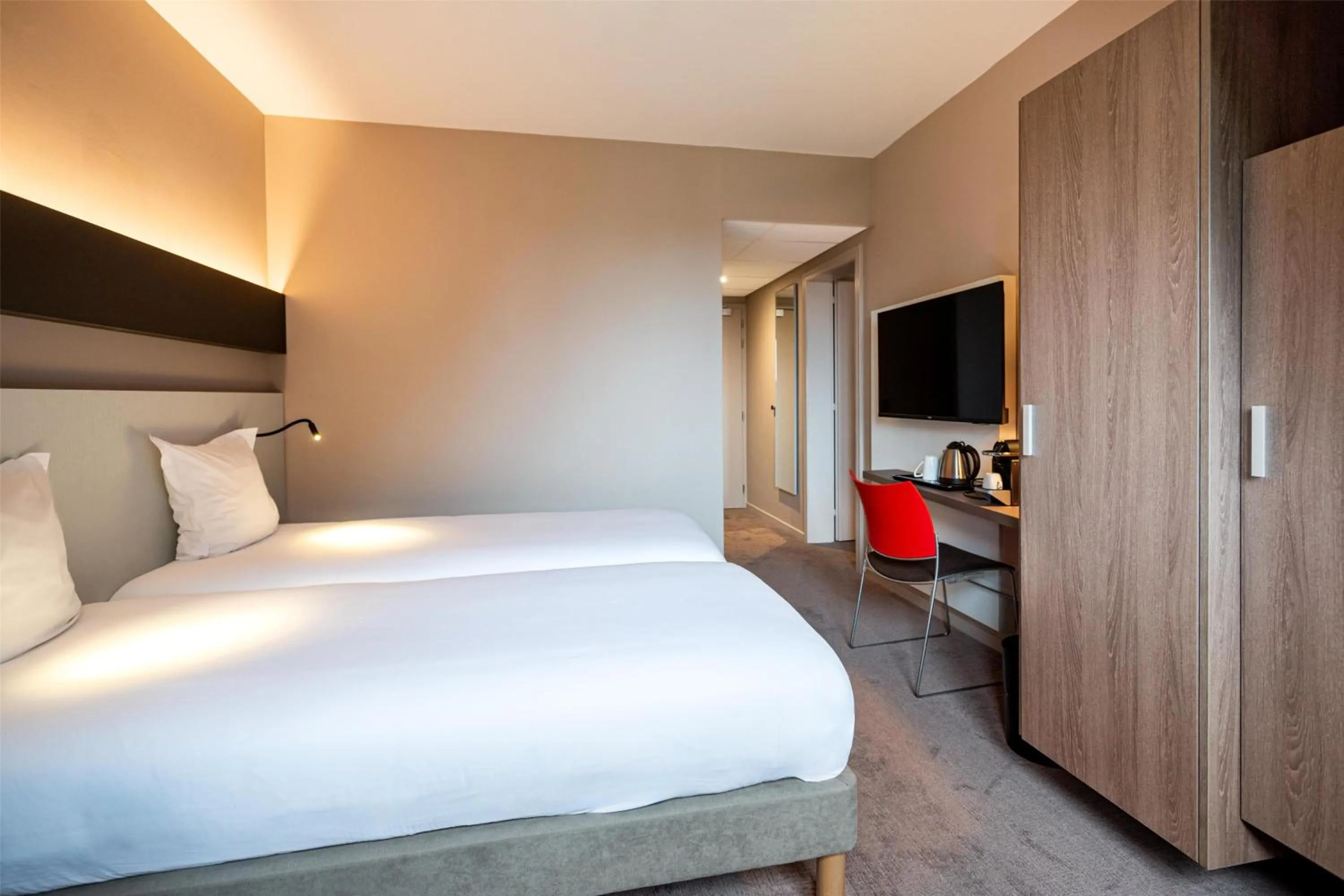 Bedroom, Bed in Hotel L'Europe Colmar, BW Signature Collection