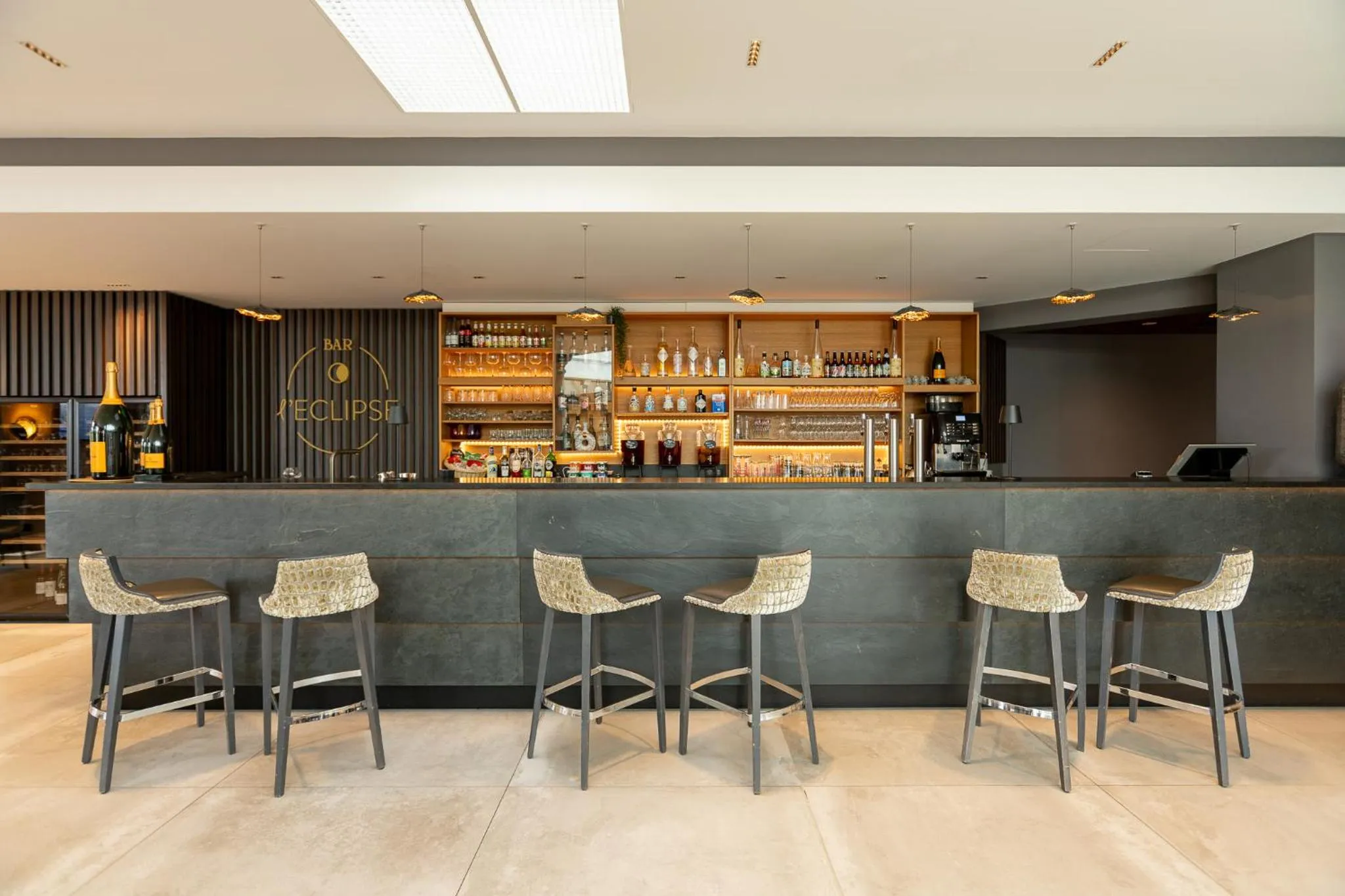 Lounge or bar in Hotel L'Europe Colmar, BW Signature Collection