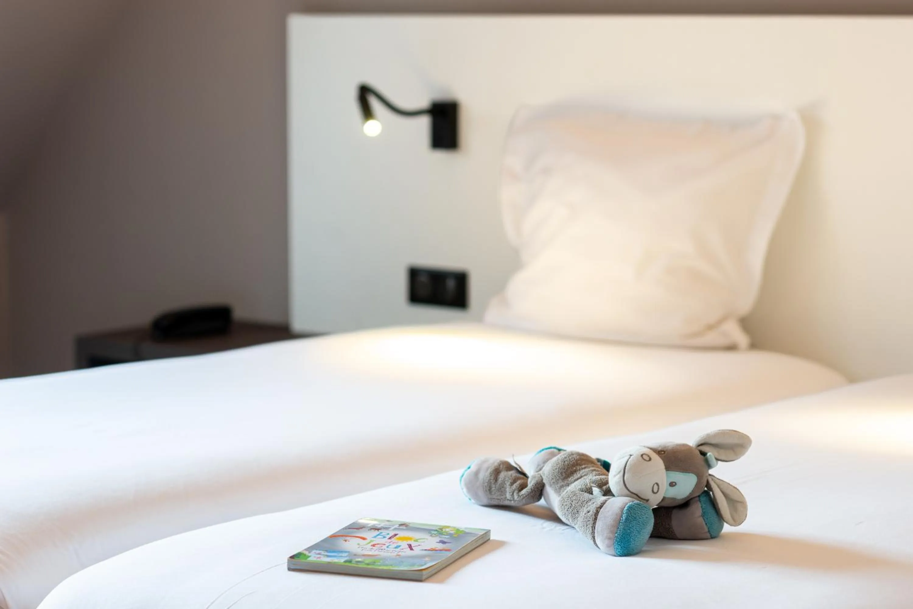 Bedroom, Bed in Hotel L'Europe Colmar, BW Signature Collection