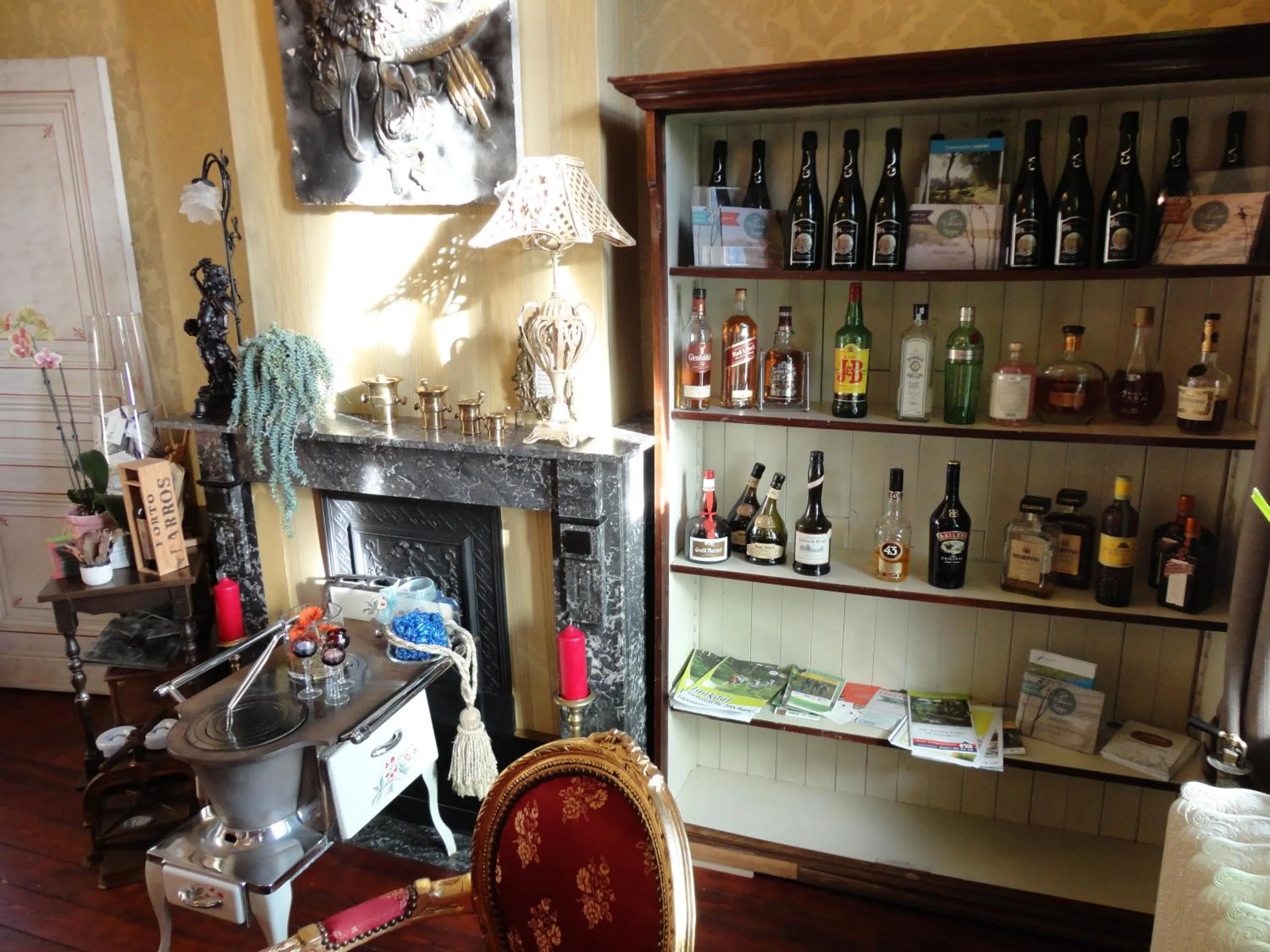 Alcoholic drinks in Art Of Dreams Deluxe 4 stars