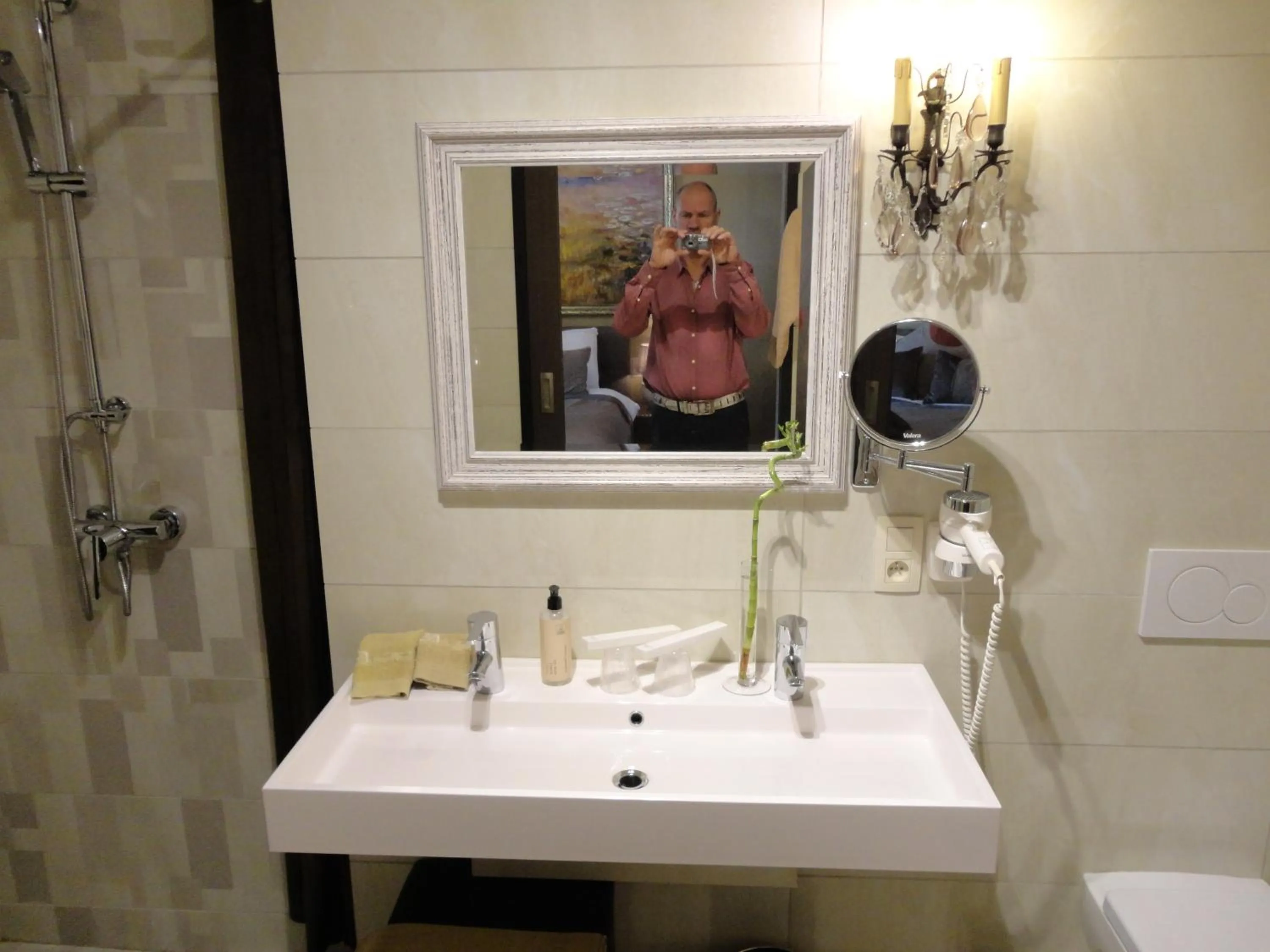 Bathroom in Art Of Dreams Deluxe 4 stars