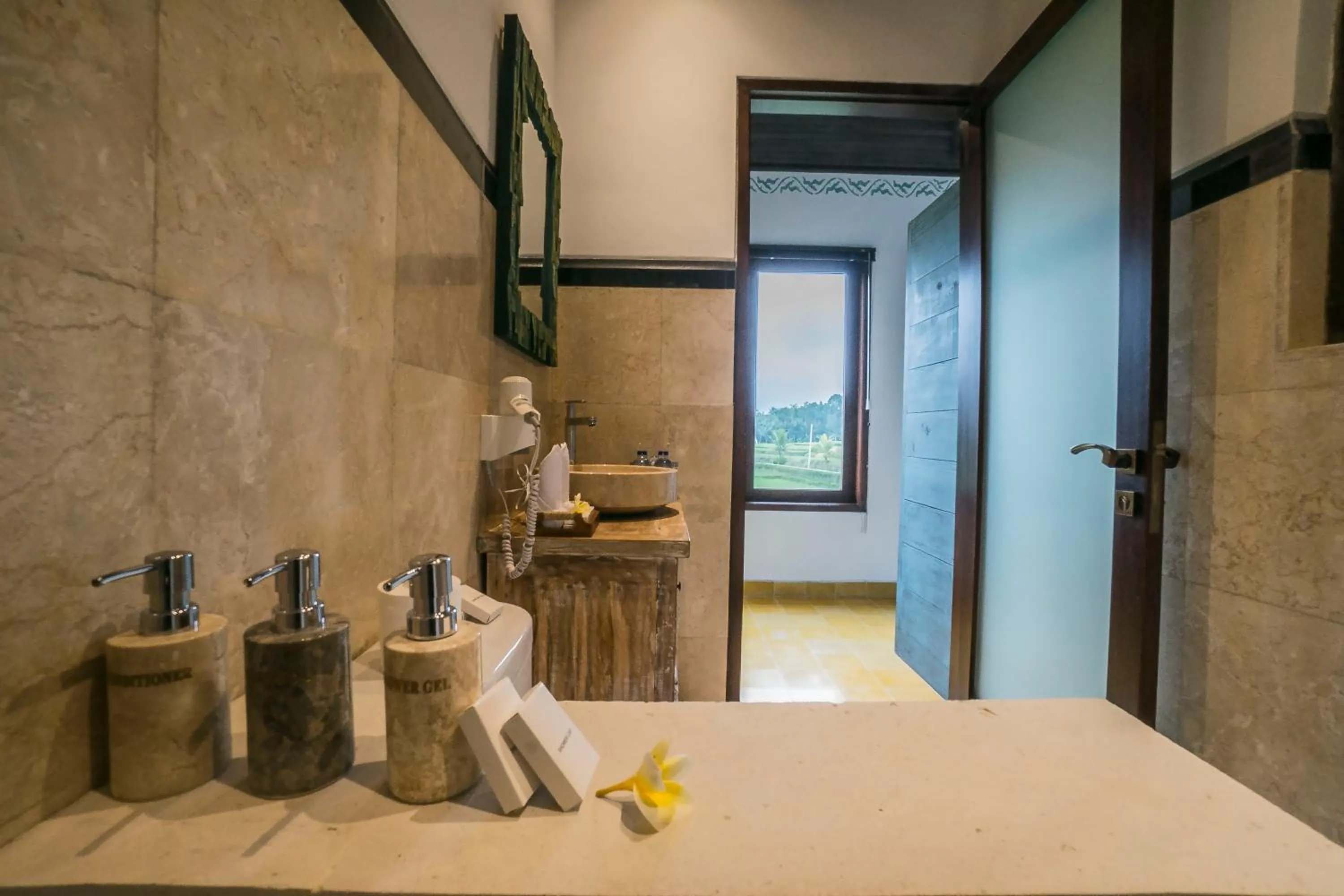 Bathroom in Villa Tanah Carik by Mahaputra