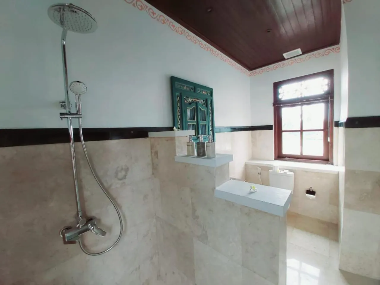 Shower in Villa Tanah Carik by Mahaputra