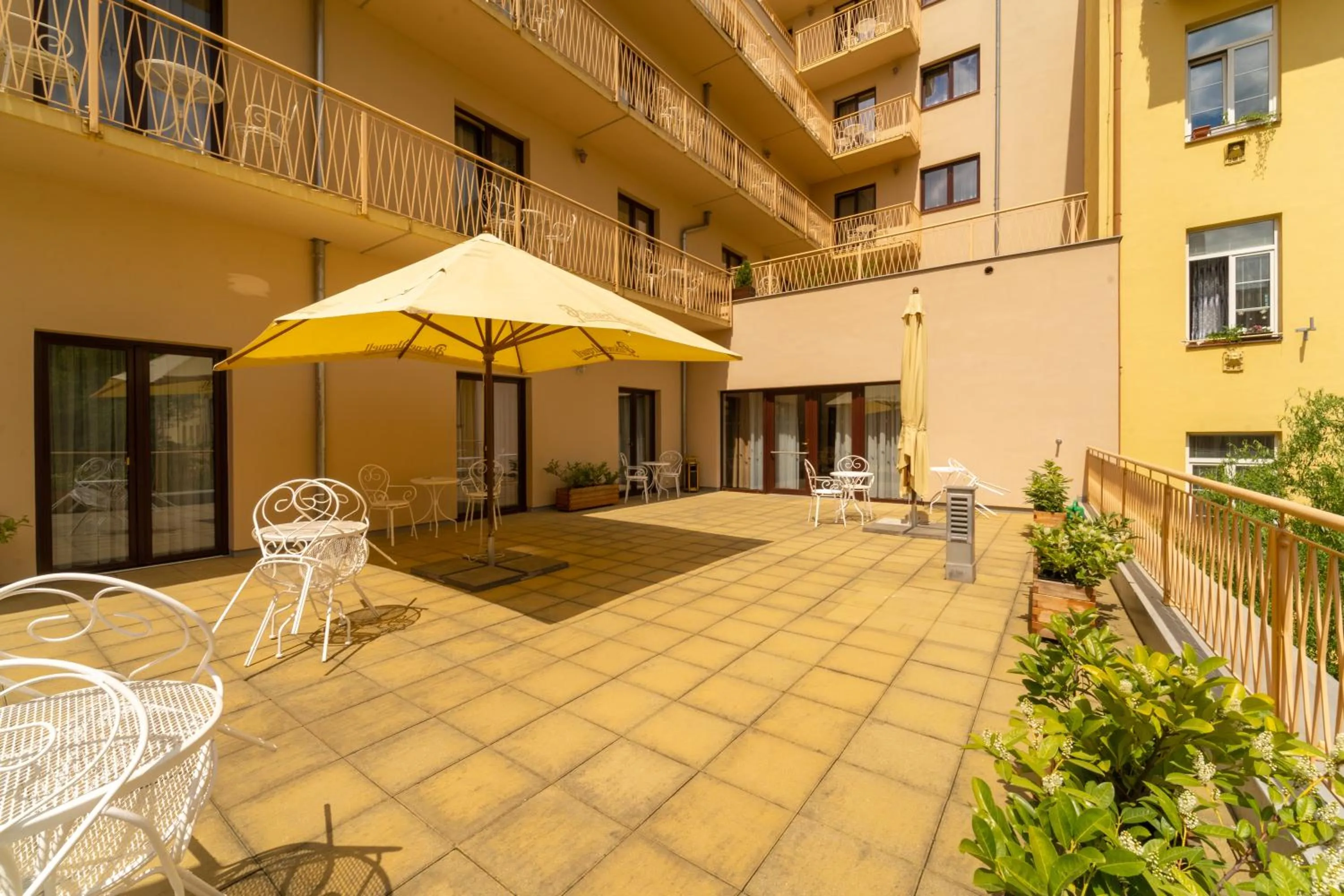 Patio in Spa Hotel Vita