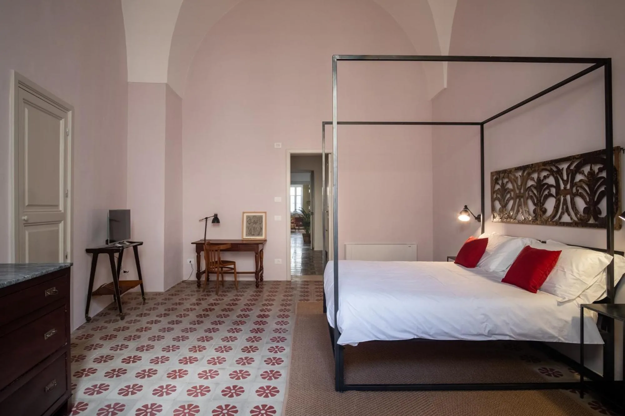Photo of the whole room, Bed in Palazzo Garzia Residence - Dimora storica