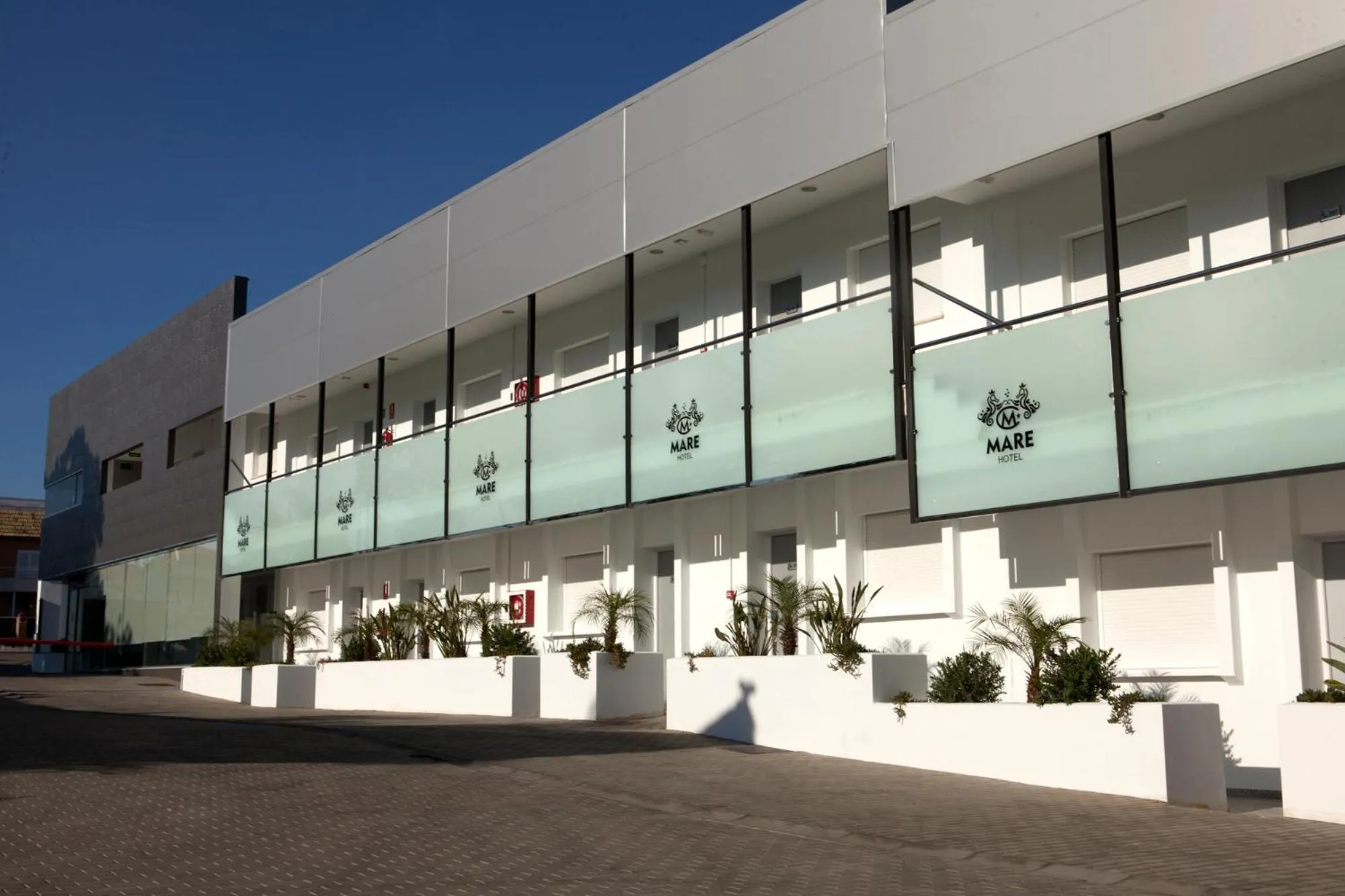 Facade/entrance in Mare Hotel