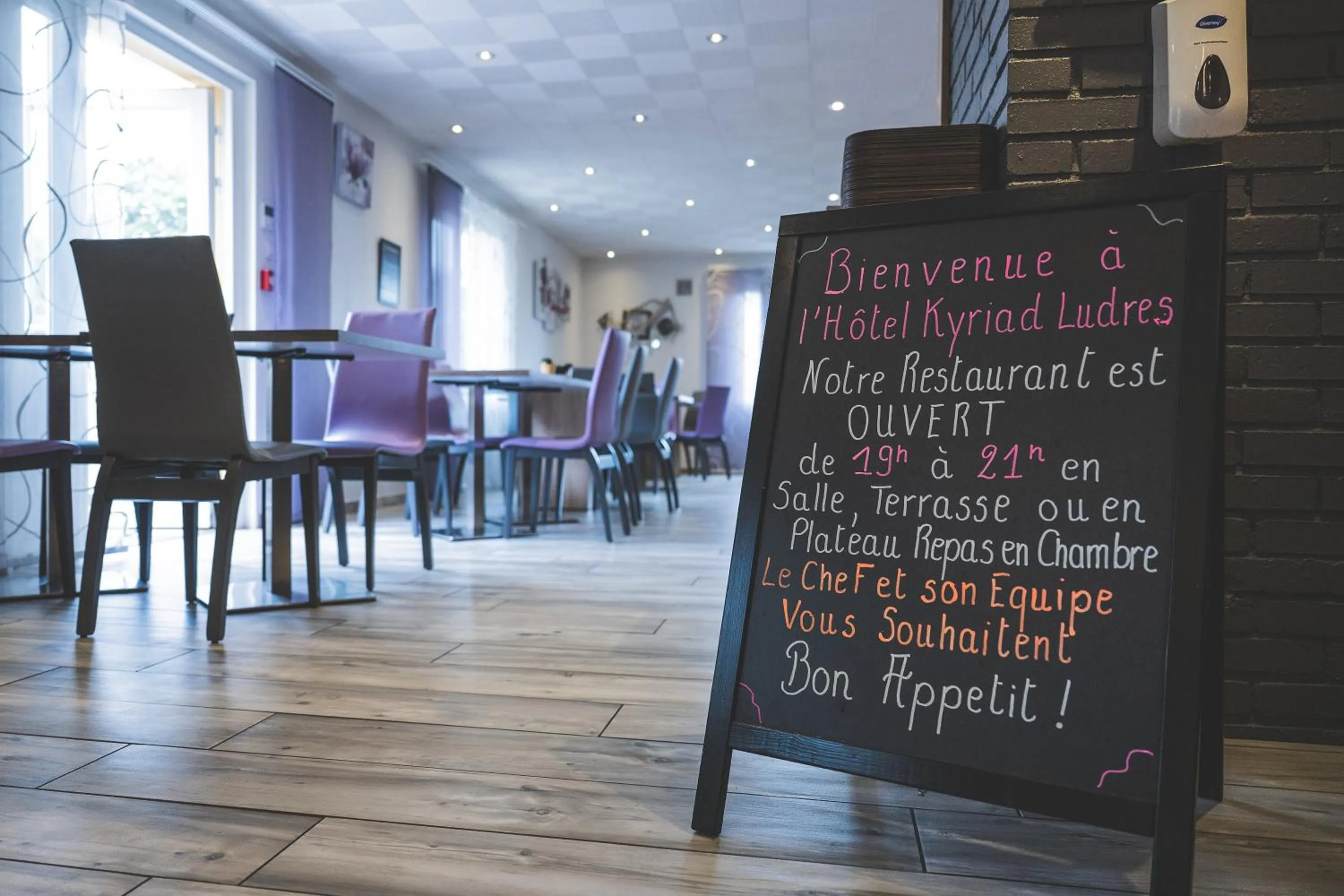 Restaurant/places to eat in Kyriad Nancy Sud - Ludres