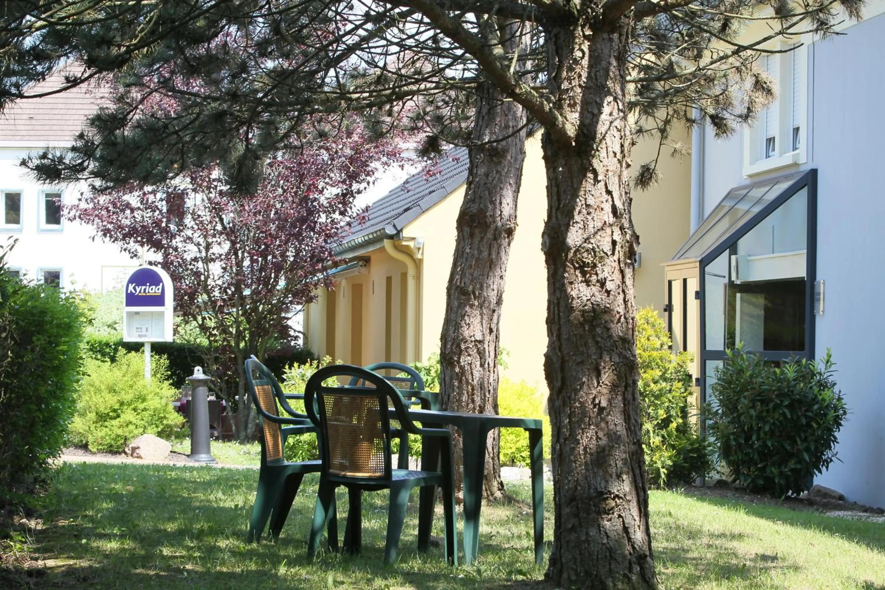 Garden view in Kyriad Nancy Sud - Ludres