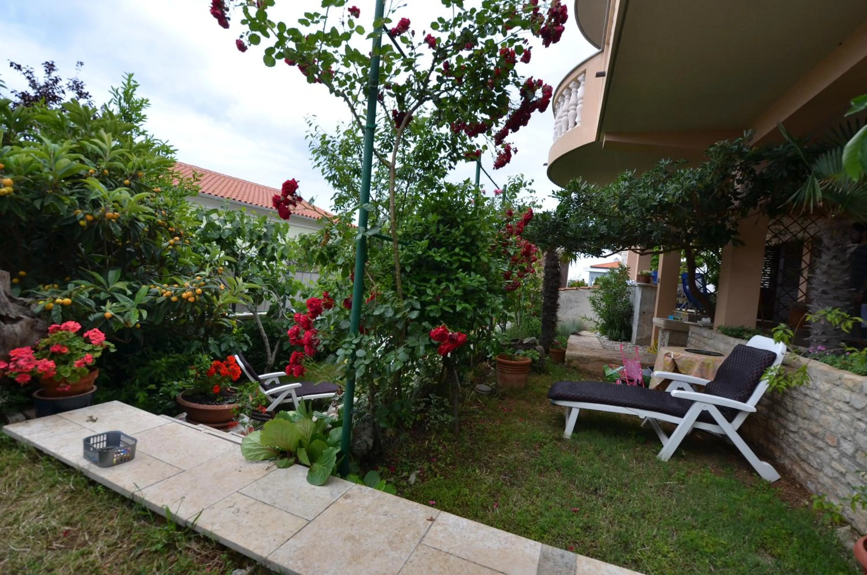 Garden in Apartments Villa Bartol