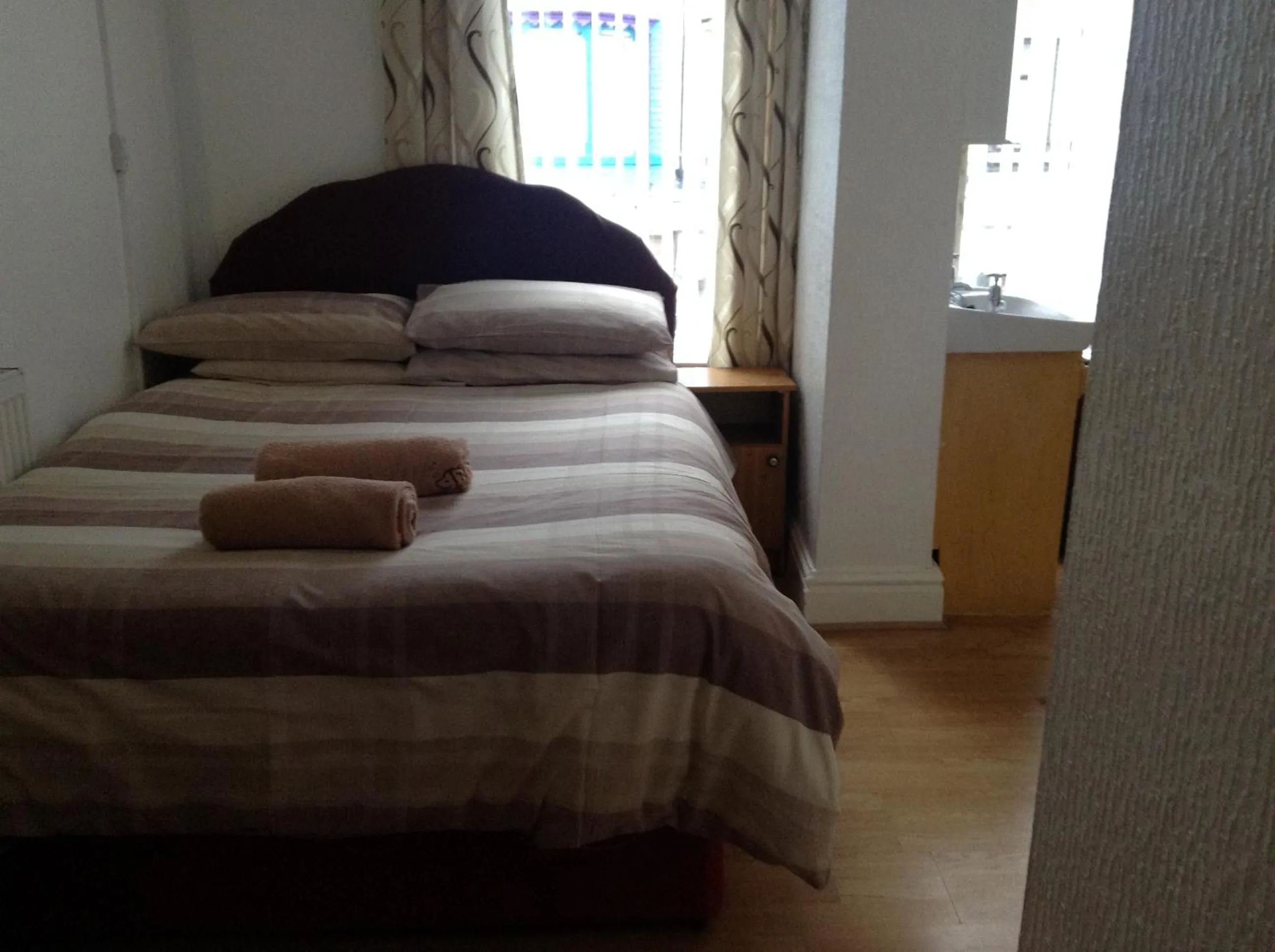 Photo of the whole room, Bed in Fairhaven Hotel on Woodfield Road