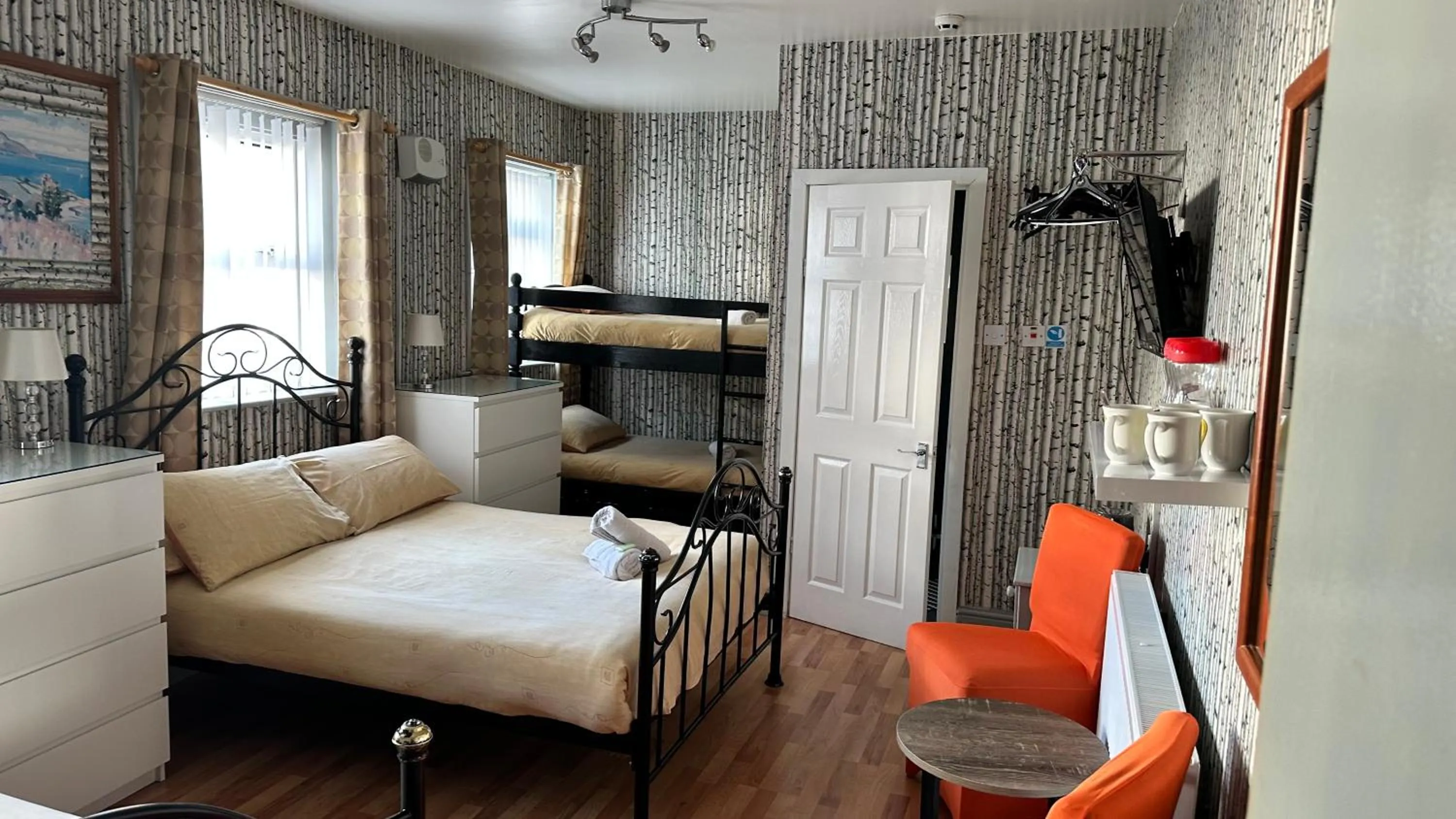 Bed in Fairhaven Hotel on Woodfield Road