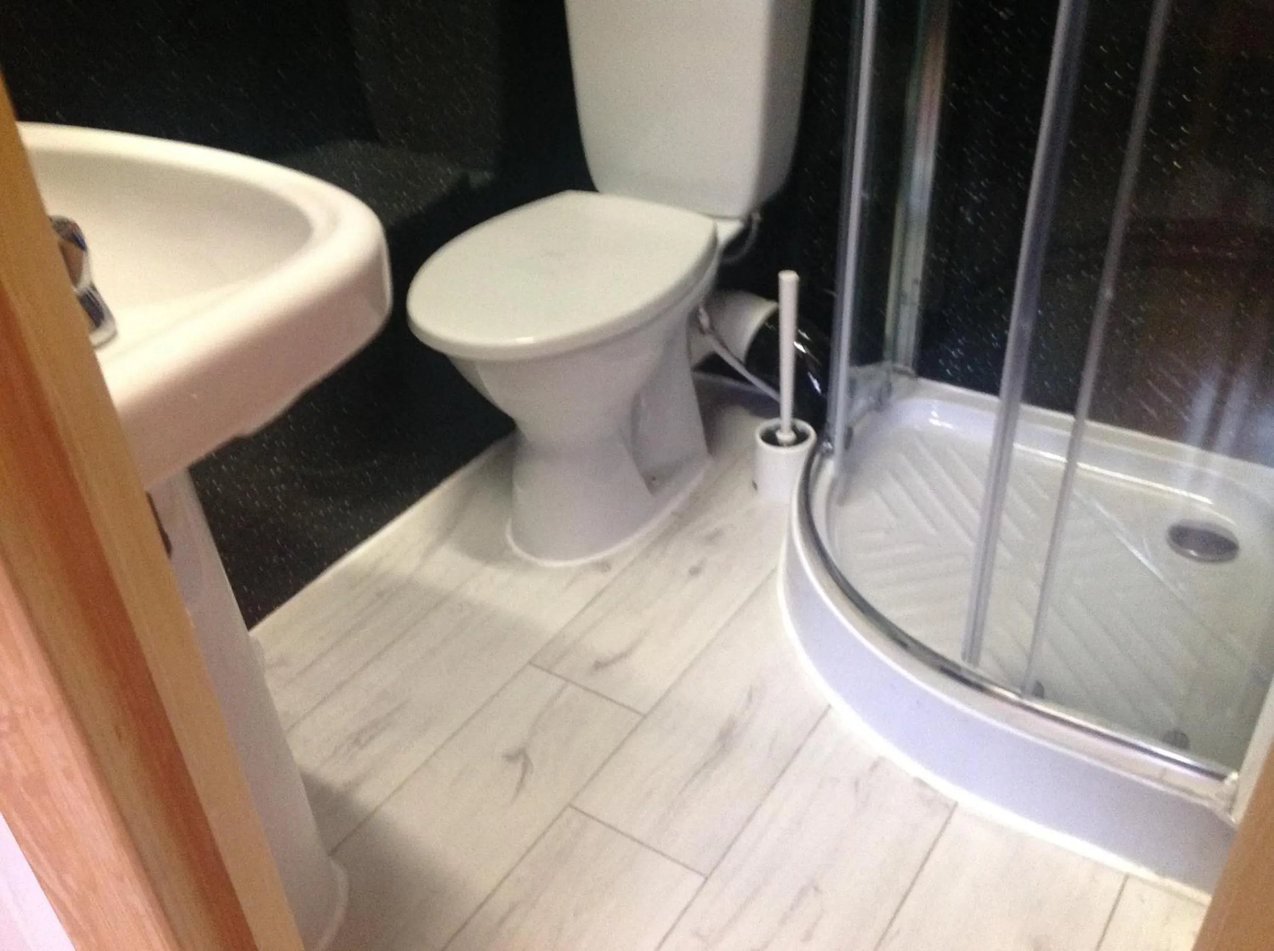 Shower in Fairhaven Hotel on Woodfield Road