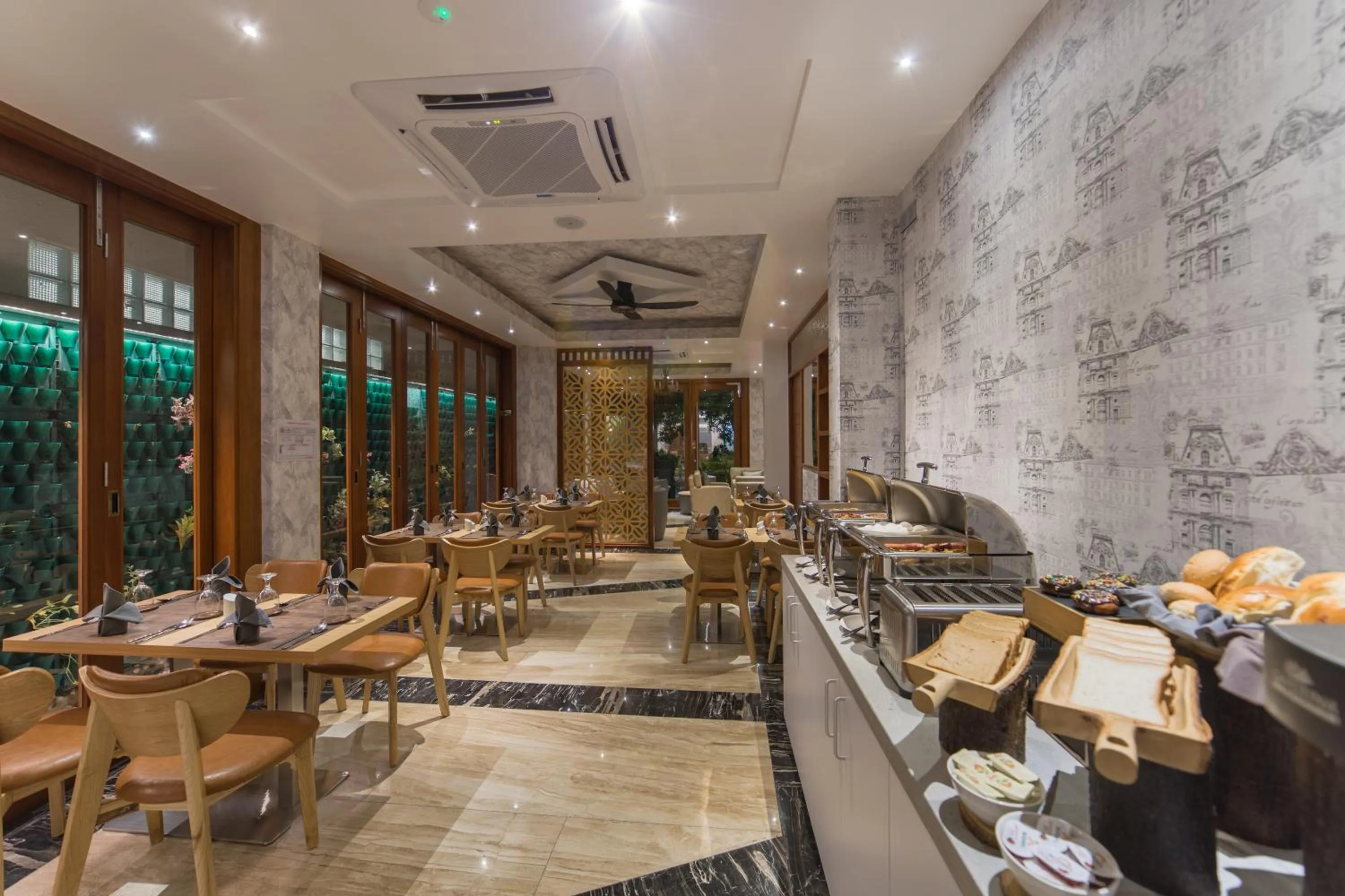 Restaurant/places to eat in Samann Host