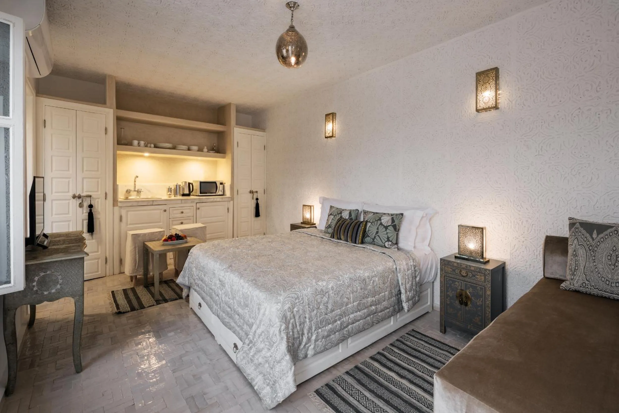 Photo of the whole room, Bed in Riad Spice by Marrakech Riad