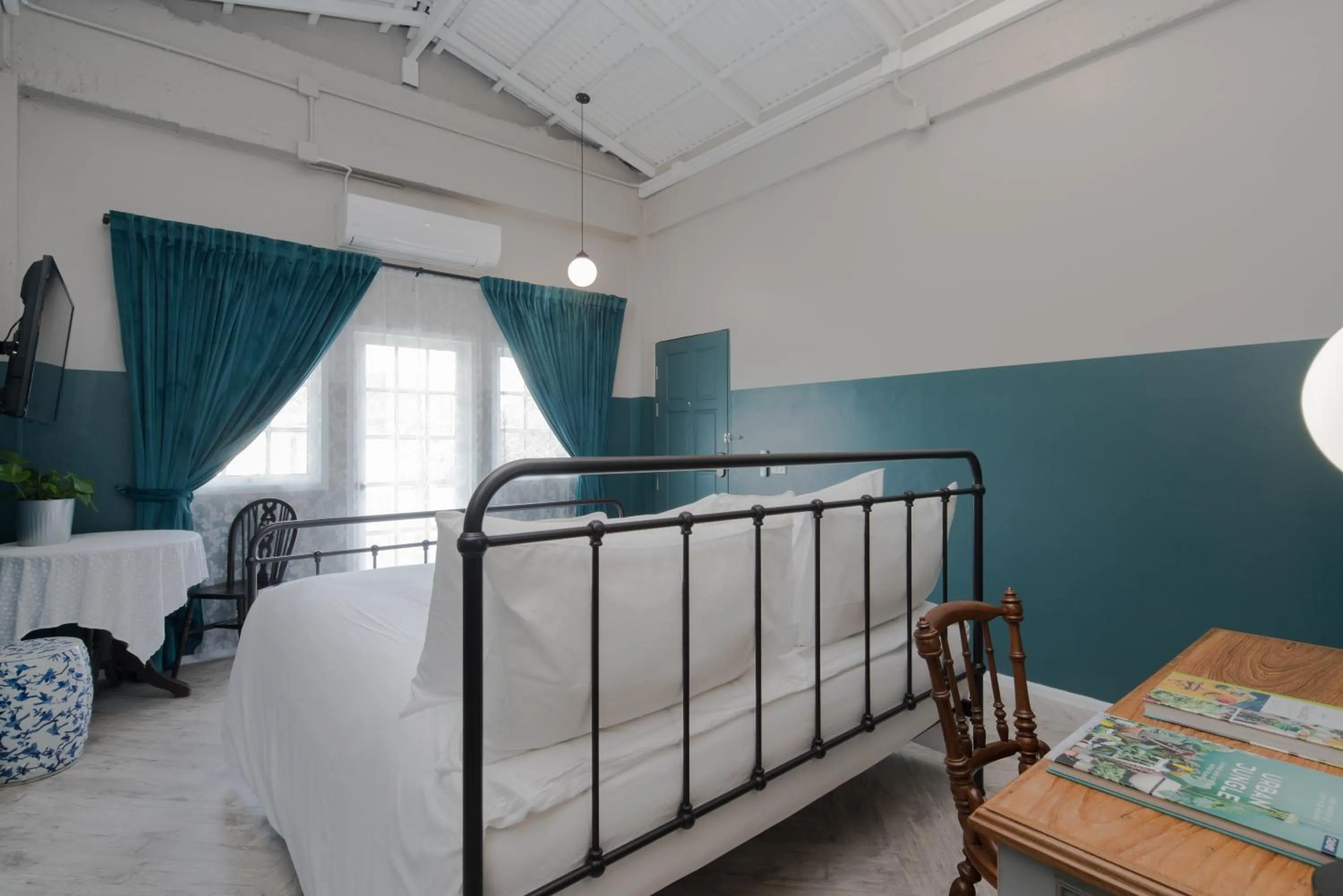 Property building, Bed in Blu Monkey Boutique Phuket Town